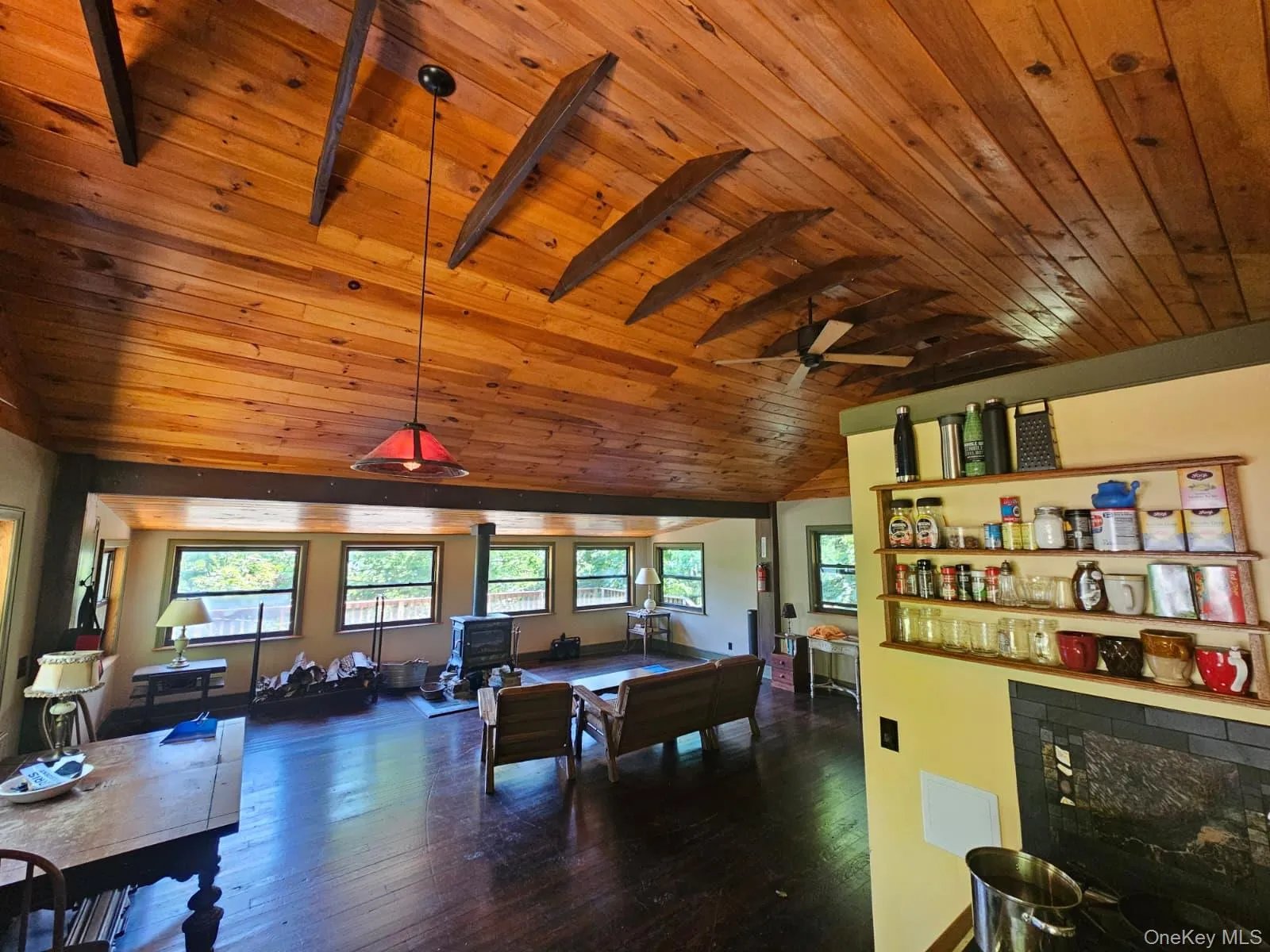 211 Brook Trail, Warwick (town), NY, 2 Bedrooms Bedrooms, 1 Room Rooms,1 BathroomBathrooms,Residential,For Rent,Brook,0,1016796 211 Brook Trail, Warwick (town), NY, 2 Bedrooms Bedrooms, 1 Room Rooms,1 BathroomBathrooms,Residential,For Rent,Brook,0,1016796