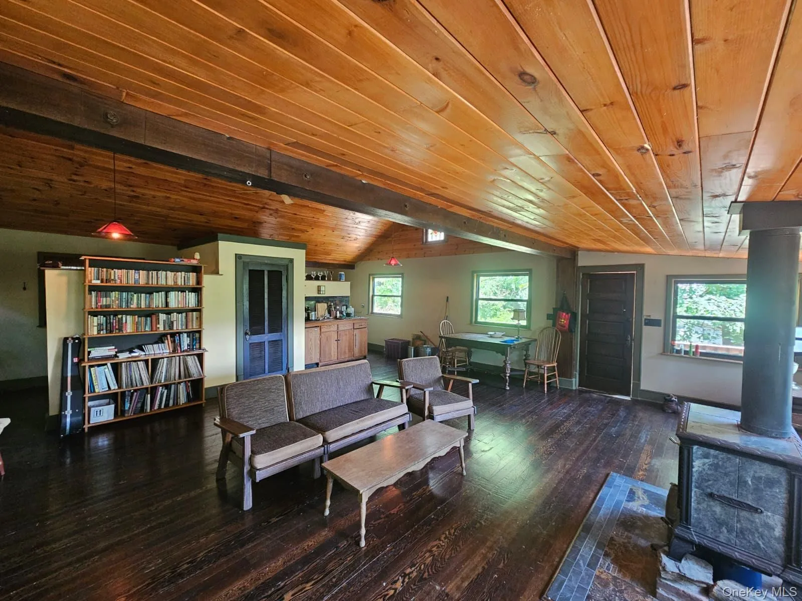 211 Brook Trail, Warwick (town), NY, 2 Bedrooms Bedrooms, 1 Room Rooms,1 BathroomBathrooms,Residential,For Rent,Brook,0,1016796 211 Brook Trail, Warwick (town), NY, 2 Bedrooms Bedrooms, 1 Room Rooms,1 BathroomBathrooms,Residential,For Rent,Brook,0,1016796