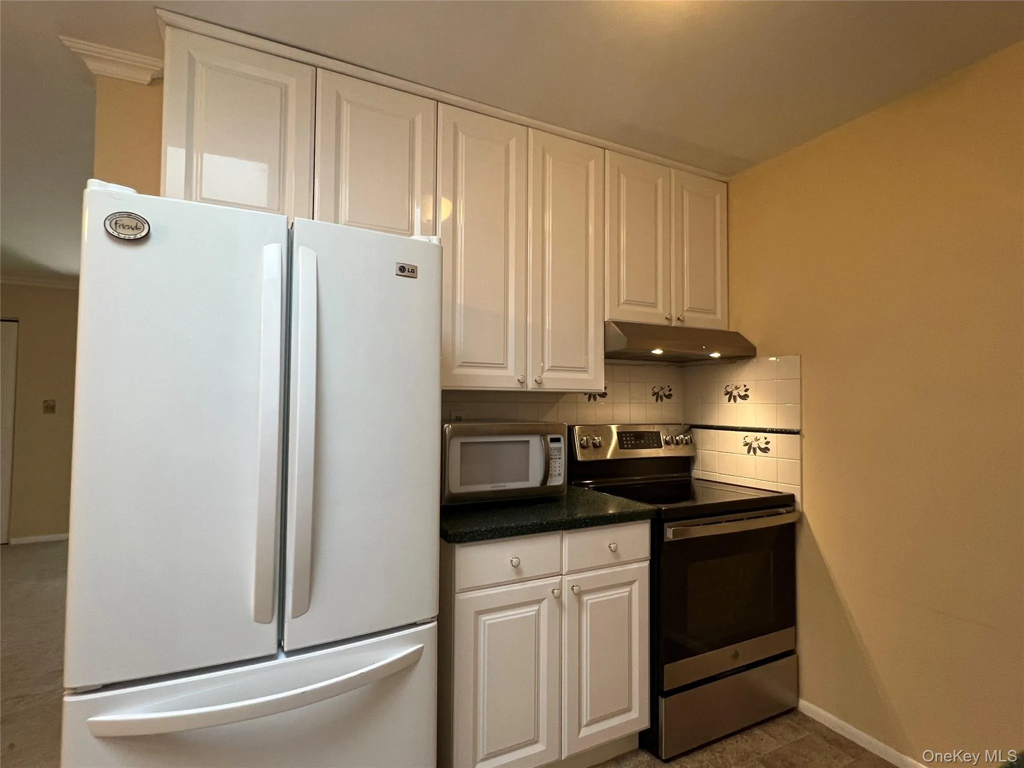312 Woodbridge Drive, Brookhaven, NY, 1 Bedroom Bedrooms, 4 Rooms Rooms,1 BathroomBathrooms,Residential,For Rent,Woodbridge,0,KEY1016798 312 Woodbridge Drive, Brookhaven, NY, 1 Bedroom Bedrooms, 4 Rooms Rooms,1 BathroomBathrooms,Residential,For Rent,Woodbridge,0,KEY1016798