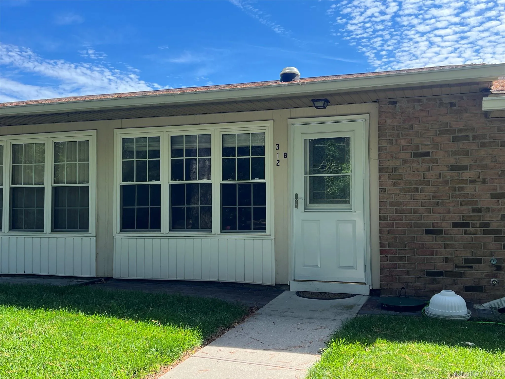 312 Woodbridge Drive, Brookhaven, NY, 1 Bedroom Bedrooms, 4 Rooms Rooms,1 BathroomBathrooms,Residential,For Rent,Woodbridge,0,KEY1016798 312 Woodbridge Drive, Brookhaven, NY, 1 Bedroom Bedrooms, 4 Rooms Rooms,1 BathroomBathrooms,Residential,For Rent,Woodbridge,0,KEY1016798