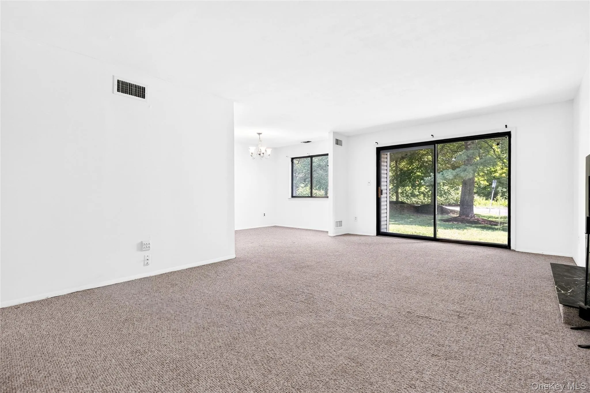 101 Town Hill Road, Clarkstown, NY, 1 Bedroom Bedrooms, 5 Rooms Rooms,1 BathroomBathrooms,Residential Lease,For Rent,Town Hill,0,1016801 101 Town Hill Road, Clarkstown, NY, 1 Bedroom Bedrooms, 5 Rooms Rooms,1 BathroomBathrooms,Residential Lease,For Rent,Town Hill,0,1016801