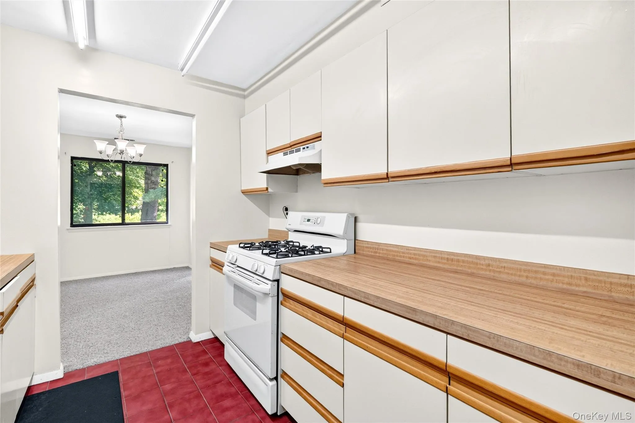 101 Town Hill Road, Clarkstown, NY, 1 Bedroom Bedrooms, 5 Rooms Rooms,1 BathroomBathrooms,Residential Lease,For Rent,Town Hill,0,1016801 101 Town Hill Road, Clarkstown, NY, 1 Bedroom Bedrooms, 5 Rooms Rooms,1 BathroomBathrooms,Residential Lease,For Rent,Town Hill,0,1016801