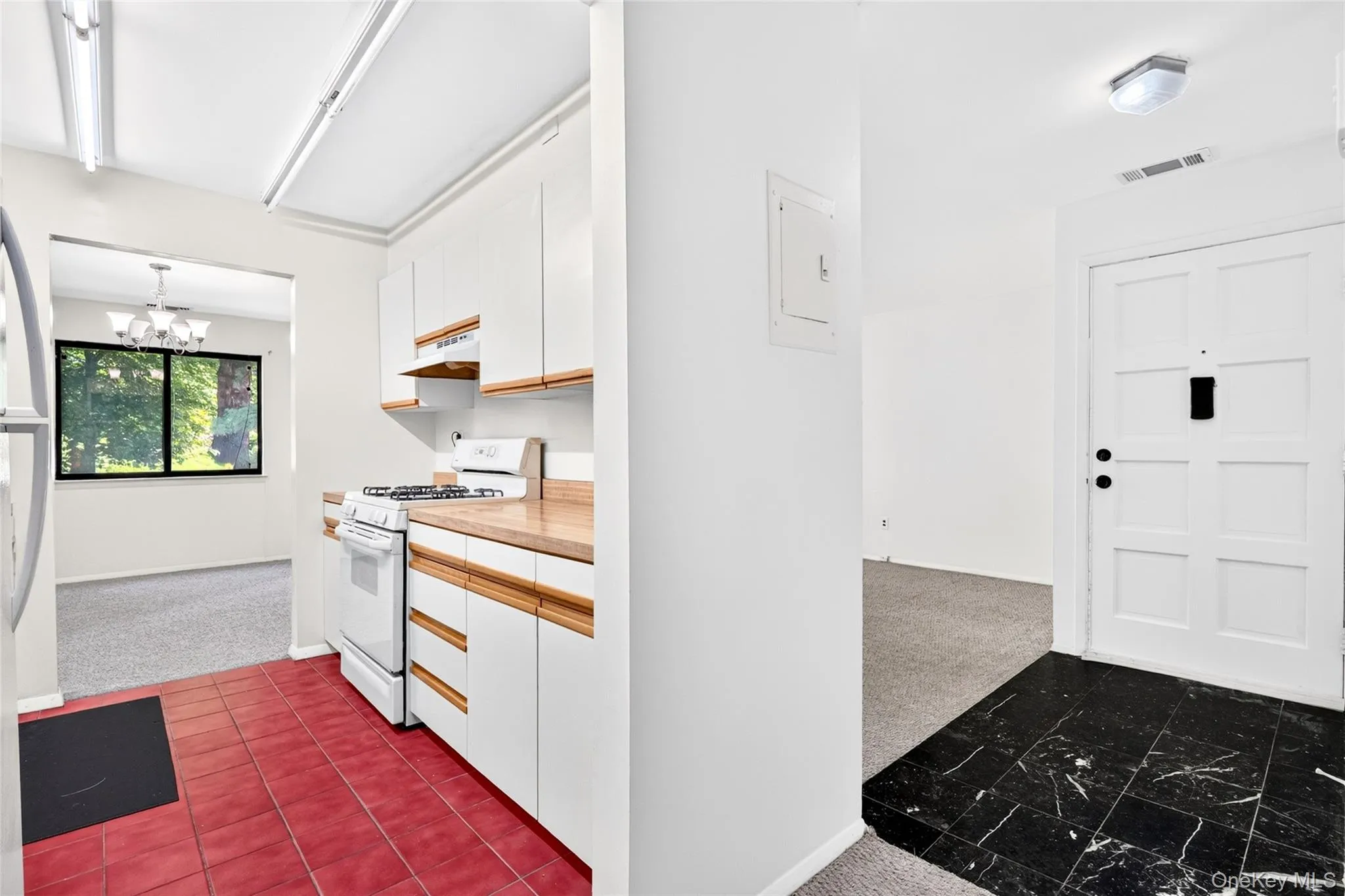101 Town Hill Road, Clarkstown, NY, 1 Bedroom Bedrooms, 5 Rooms Rooms,1 BathroomBathrooms,Residential Lease,For Rent,Town Hill,0,1016801 101 Town Hill Road, Clarkstown, NY, 1 Bedroom Bedrooms, 5 Rooms Rooms,1 BathroomBathrooms,Residential Lease,For Rent,Town Hill,0,1016801