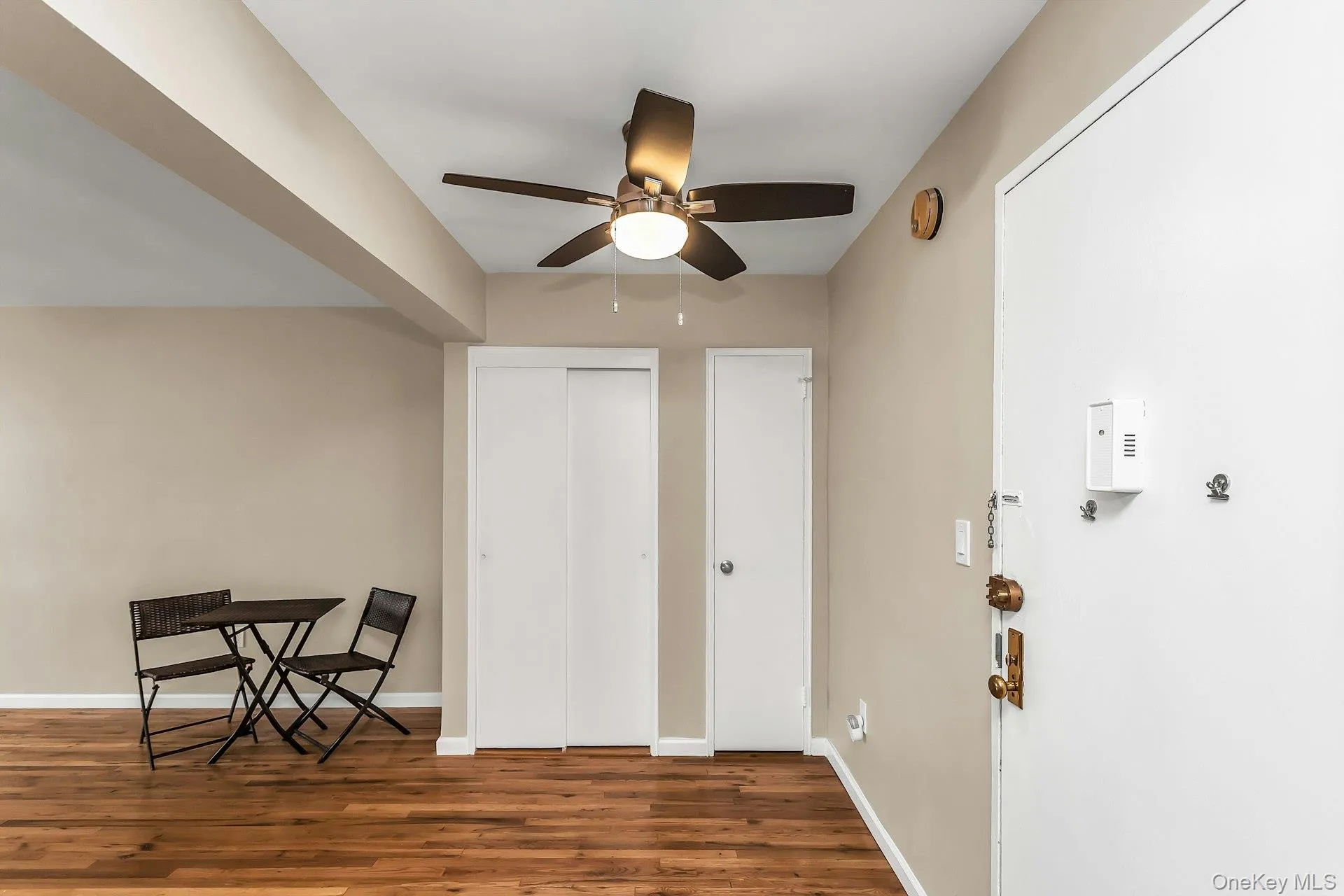 370 Broadway, Long Beach, NY, 1 Bedroom Bedrooms, 3 Rooms Rooms,1 BathroomBathrooms,Residential,For Rent,Broadway,0,1016802 370 Broadway, Long Beach, NY, 1 Bedroom Bedrooms, 3 Rooms Rooms,1 BathroomBathrooms,Residential,For Rent,Broadway,0,1016802