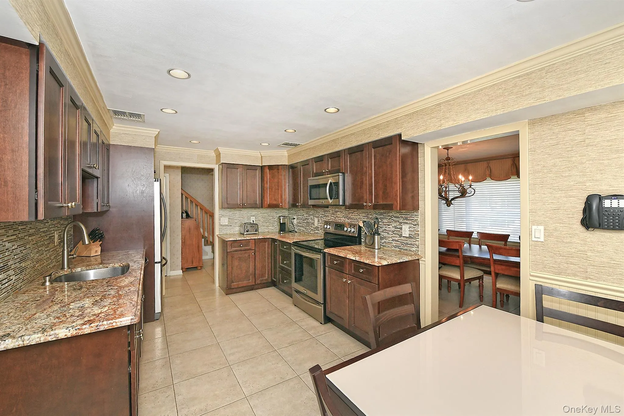 1932 Cynthia Lane, Hempstead, NY, 5 Bedrooms Bedrooms, 9 Rooms Rooms,3 BathroomsBathrooms,Residential,For Rent,Cynthia,0,KEY1016803 1932 Cynthia Lane, Hempstead, NY, 5 Bedrooms Bedrooms, 9 Rooms Rooms,3 BathroomsBathrooms,Residential,For Rent,Cynthia,0,KEY1016803