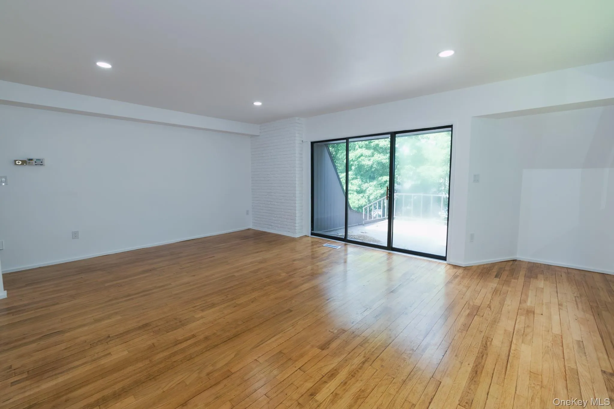 12 Lost Meadow Lane, Brookhaven, NY, 4 Bedrooms Bedrooms, 8 Rooms Rooms,2 BathroomsBathrooms,Residential,For Rent,Lost Meadow,0,1016804 12 Lost Meadow Lane, Brookhaven, NY, 4 Bedrooms Bedrooms, 8 Rooms Rooms,2 BathroomsBathrooms,Residential,For Rent,Lost Meadow,0,1016804