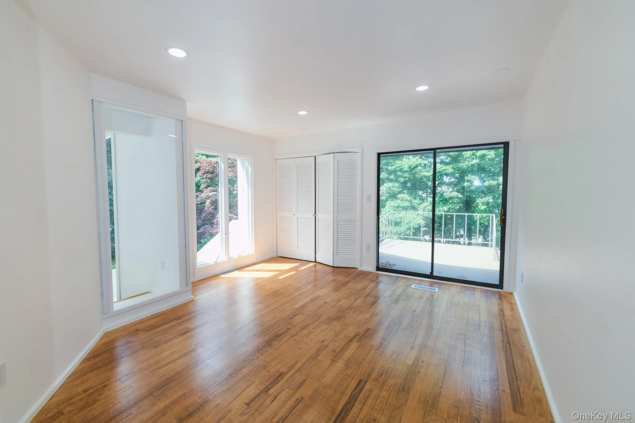 12 Lost Meadow Lane, Brookhaven, NY, 4 Bedrooms Bedrooms, 8 Rooms Rooms,2 BathroomsBathrooms,Residential,For Rent,Lost Meadow,0,1016804 12 Lost Meadow Lane, Brookhaven, NY, 4 Bedrooms Bedrooms, 8 Rooms Rooms,2 BathroomsBathrooms,Residential,For Rent,Lost Meadow,0,1016804