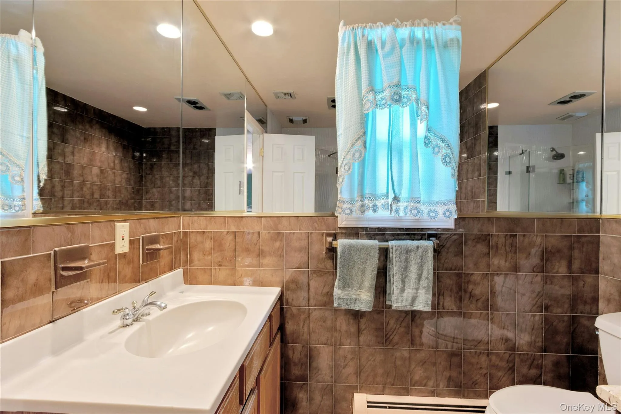 7 Cranford Road, Clarkstown, NY, 5 Bedrooms Bedrooms, 10 Rooms Rooms,4 BathroomsBathrooms,Residential,For Rent,Cranford,0,1016811 7 Cranford Road, Clarkstown, NY, 5 Bedrooms Bedrooms, 10 Rooms Rooms,4 BathroomsBathrooms,Residential,For Rent,Cranford,0,1016811