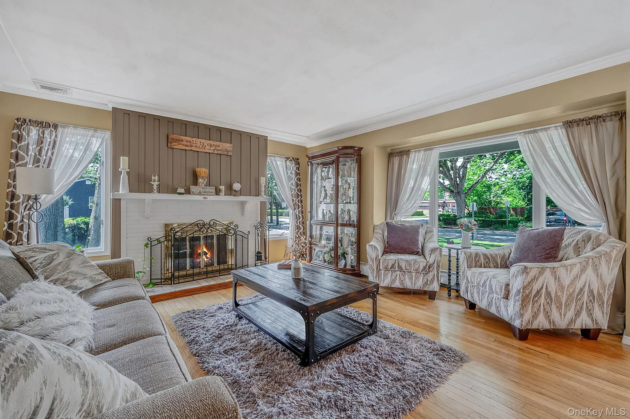 77 Toomey Road, Islip, NY, 6 Bedrooms Bedrooms, 11 Rooms Rooms,2 BathroomsBathrooms,Residential,For Rent,Toomey,0,1016813 77 Toomey Road, Islip, NY, 6 Bedrooms Bedrooms, 11 Rooms Rooms,2 BathroomsBathrooms,Residential,For Rent,Toomey,0,1016813