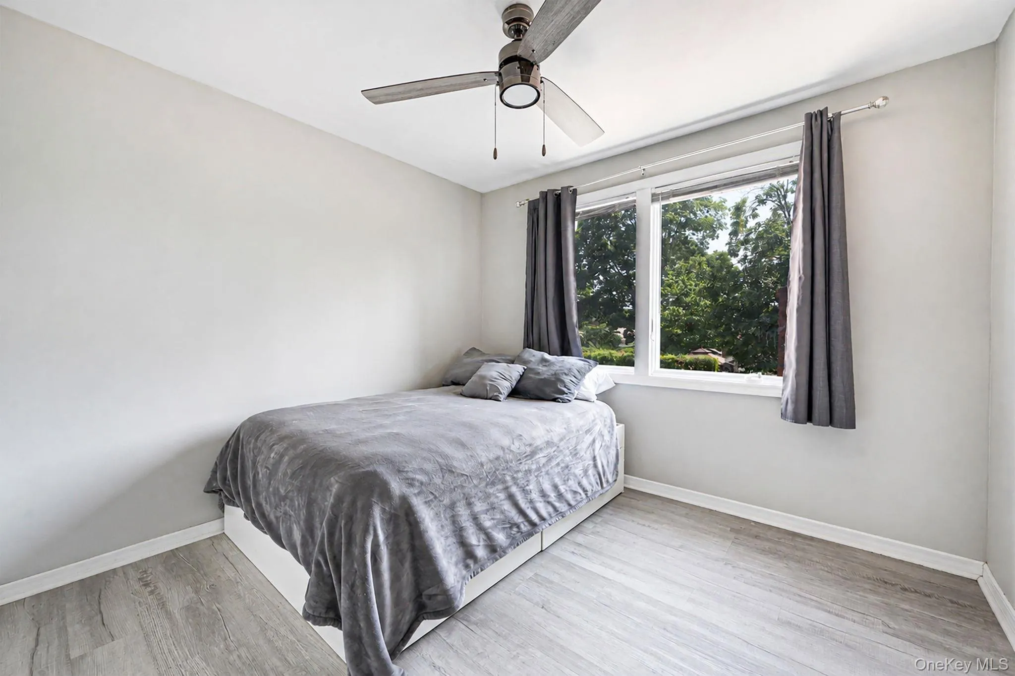 77 Toomey Road, Islip, NY, 6 Bedrooms Bedrooms, 11 Rooms Rooms,2 BathroomsBathrooms,Residential,For Rent,Toomey,0,1016813 77 Toomey Road, Islip, NY, 6 Bedrooms Bedrooms, 11 Rooms Rooms,2 BathroomsBathrooms,Residential,For Rent,Toomey,0,1016813