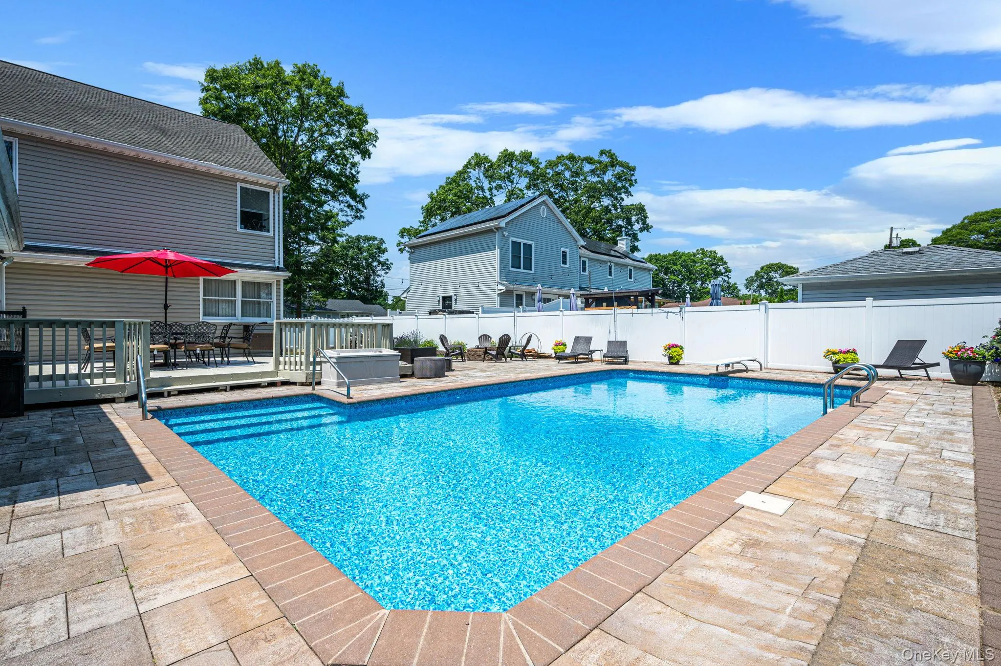 77 Toomey Road, Islip, NY, 6 Bedrooms Bedrooms, 11 Rooms Rooms,2 BathroomsBathrooms,Residential,For Rent,Toomey,0,1016813 77 Toomey Road, Islip, NY, 6 Bedrooms Bedrooms, 11 Rooms Rooms,2 BathroomsBathrooms,Residential,For Rent,Toomey,0,1016813