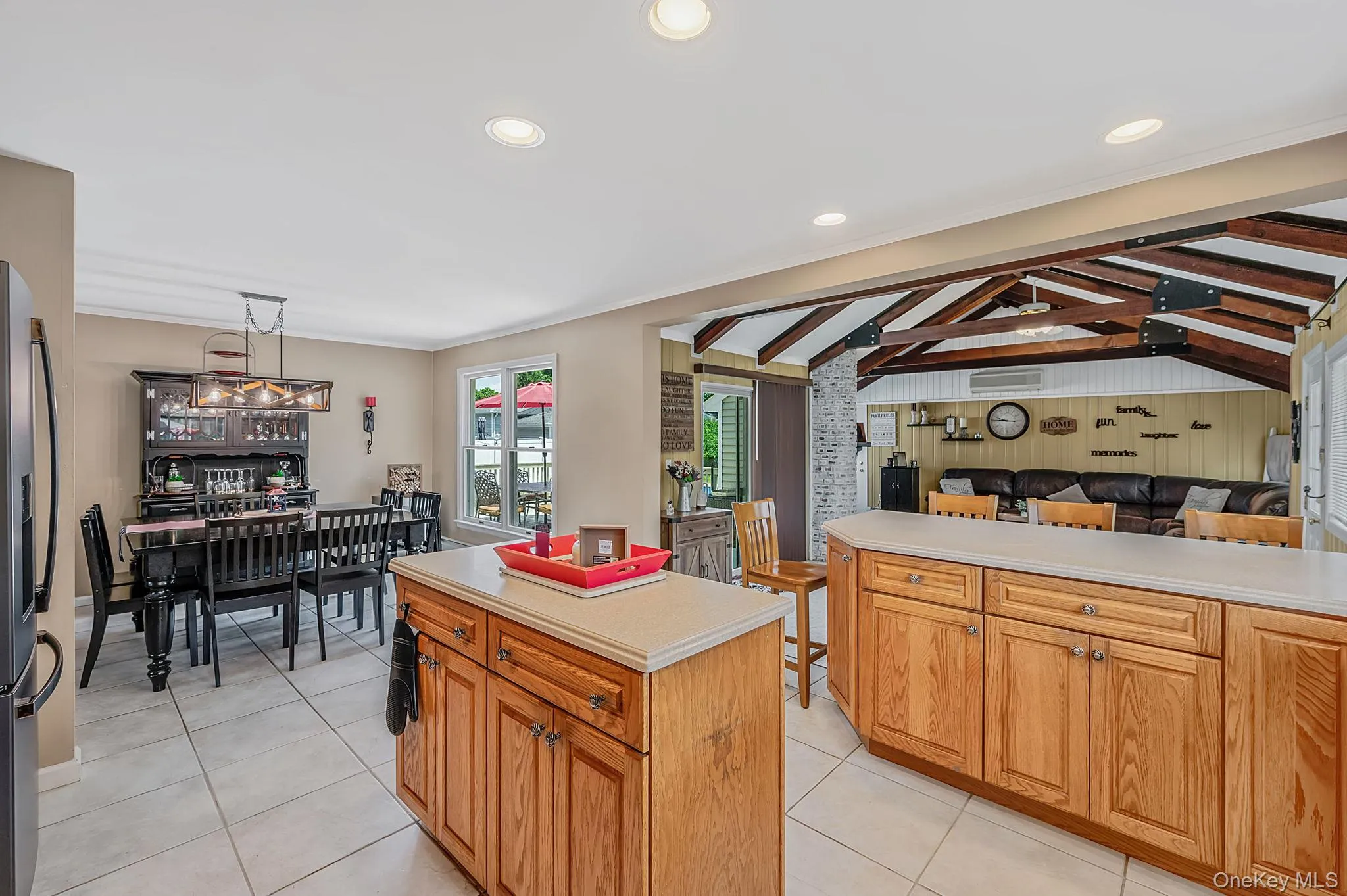 77 Toomey Road, Islip, NY, 6 Bedrooms Bedrooms, 11 Rooms Rooms,2 BathroomsBathrooms,Residential,For Rent,Toomey,0,1016813 77 Toomey Road, Islip, NY, 6 Bedrooms Bedrooms, 11 Rooms Rooms,2 BathroomsBathrooms,Residential,For Rent,Toomey,0,1016813