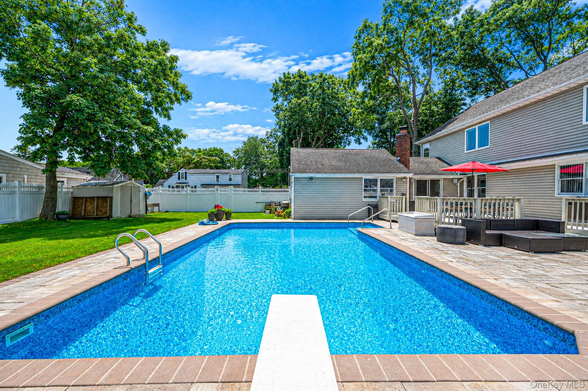77 Toomey Road, Islip, NY, 6 Bedrooms Bedrooms, 11 Rooms Rooms,2 BathroomsBathrooms,Residential,For Rent,Toomey,0,1016813 77 Toomey Road, Islip, NY, 6 Bedrooms Bedrooms, 11 Rooms Rooms,2 BathroomsBathrooms,Residential,For Rent,Toomey,0,1016813