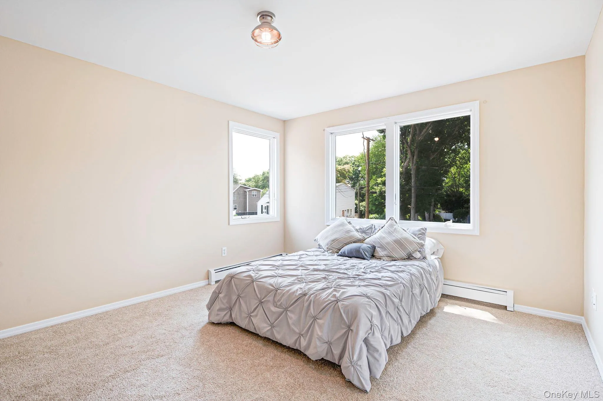 77 Toomey Road, Islip, NY, 6 Bedrooms Bedrooms, 11 Rooms Rooms,2 BathroomsBathrooms,Residential,For Rent,Toomey,0,1016813 77 Toomey Road, Islip, NY, 6 Bedrooms Bedrooms, 11 Rooms Rooms,2 BathroomsBathrooms,Residential,For Rent,Toomey,0,1016813