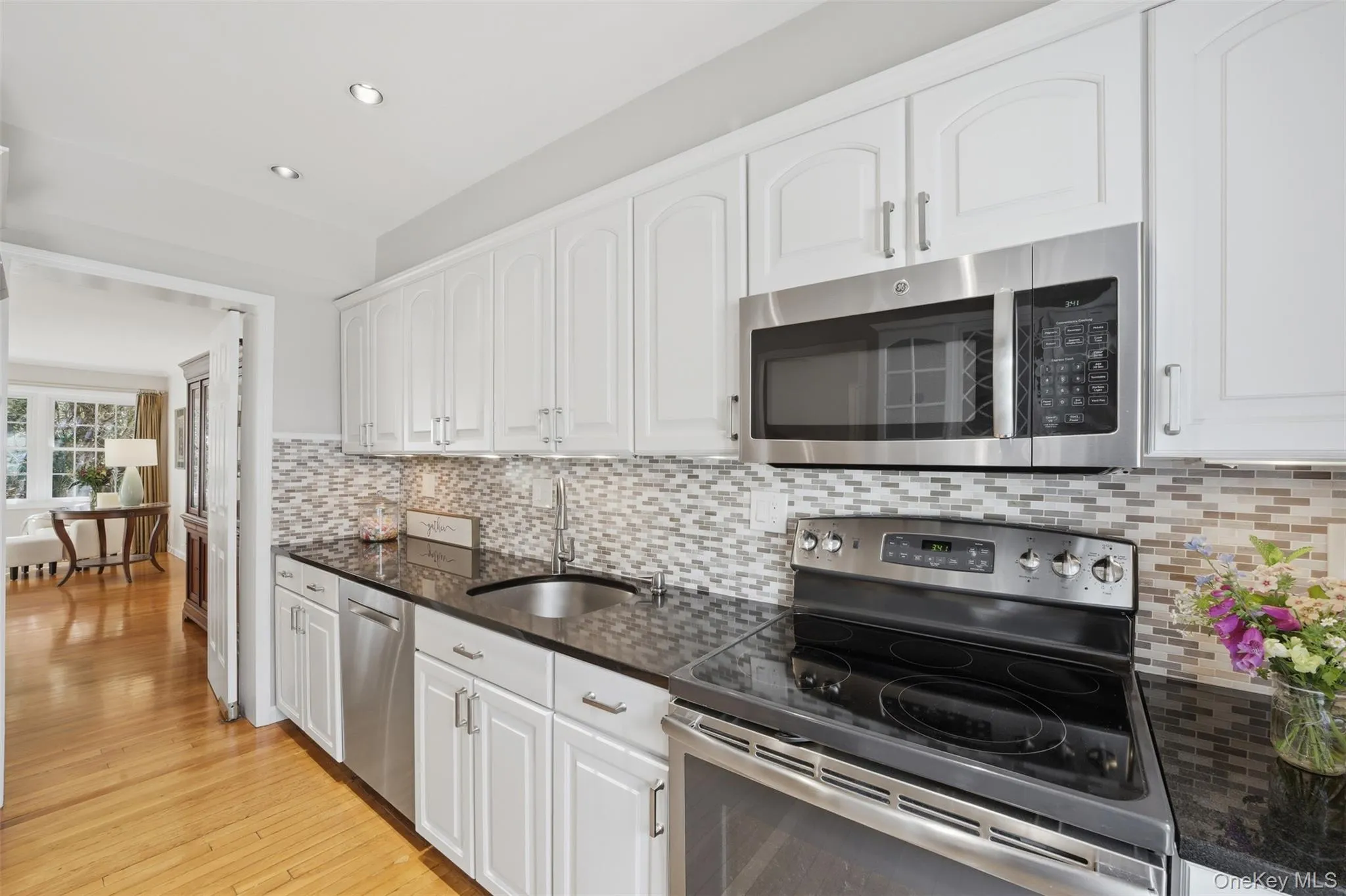 Lots of counter space to prepare and cook! Lots of counter space to prepare and cook!