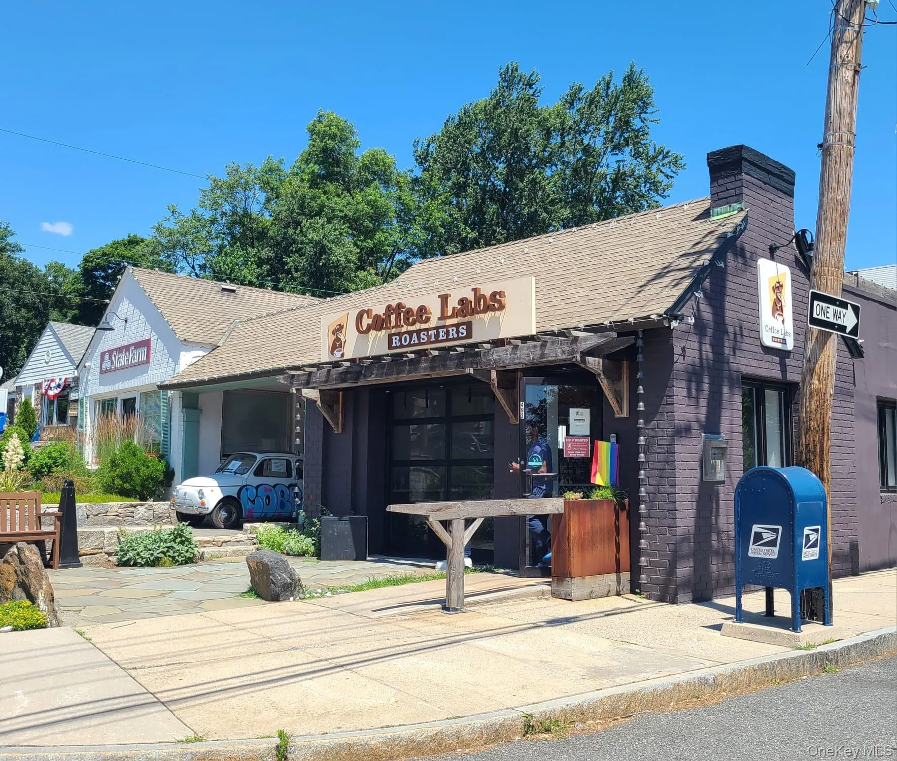 nearby coffee shop nearby coffee shop