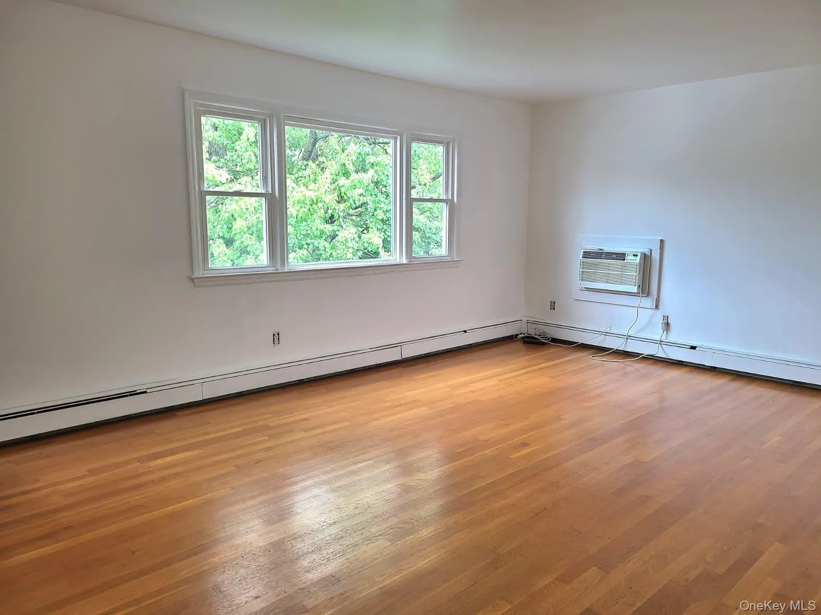 508 New Rochelle Road, Eastchester, NY, 2 Bedrooms Bedrooms, 4 Rooms Rooms,1 BathroomBathrooms,Residential Lease,For Rent,New Rochelle,0,1016817 508 New Rochelle Road, Eastchester, NY, 2 Bedrooms Bedrooms, 4 Rooms Rooms,1 BathroomBathrooms,Residential Lease,For Rent,New Rochelle,0,1016817