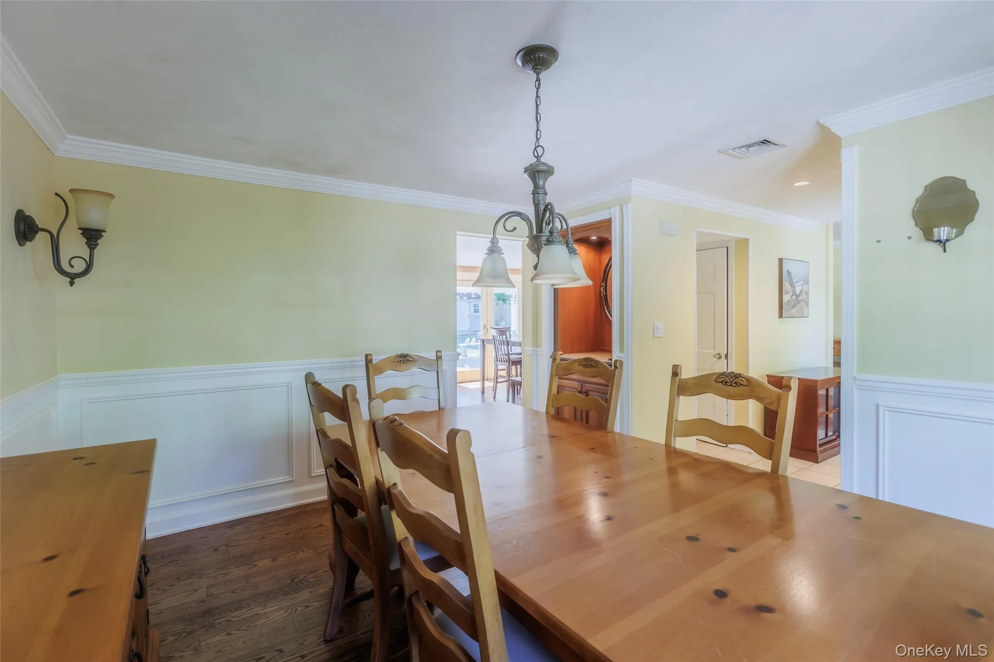 12 Rumford Road, Smithtown, NY, 3 Bedrooms Bedrooms, 6 Rooms Rooms,1 BathroomBathrooms,Residential Lease,For Rent,Rumford,0,1016818 12 Rumford Road, Smithtown, NY, 3 Bedrooms Bedrooms, 6 Rooms Rooms,1 BathroomBathrooms,Residential Lease,For Rent,Rumford,0,1016818