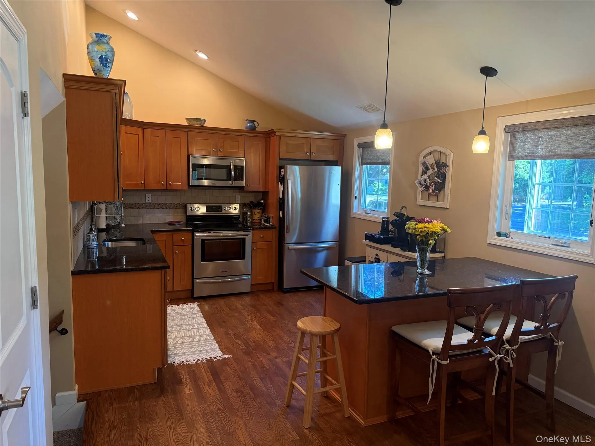 20 Via Continental, Huntington, NY, 3 Bedrooms Bedrooms, 7 Rooms Rooms,2 BathroomsBathrooms,Residential,For Rent,Via Continental,0,1016822 20 Via Continental, Huntington, NY, 3 Bedrooms Bedrooms, 7 Rooms Rooms,2 BathroomsBathrooms,Residential,For Rent,Via Continental,0,1016822