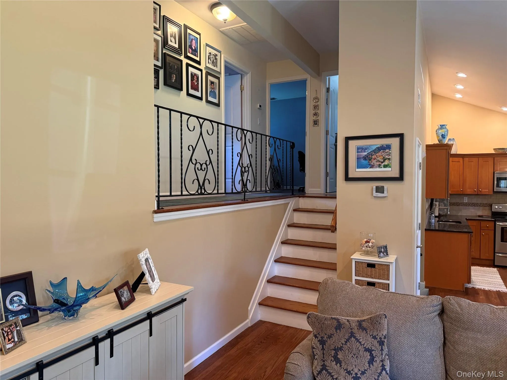 20 Via Continental, Huntington, NY, 3 Bedrooms Bedrooms, 7 Rooms Rooms,2 BathroomsBathrooms,Residential,For Rent,Via Continental,0,1016822 20 Via Continental, Huntington, NY, 3 Bedrooms Bedrooms, 7 Rooms Rooms,2 BathroomsBathrooms,Residential,For Rent,Via Continental,0,1016822