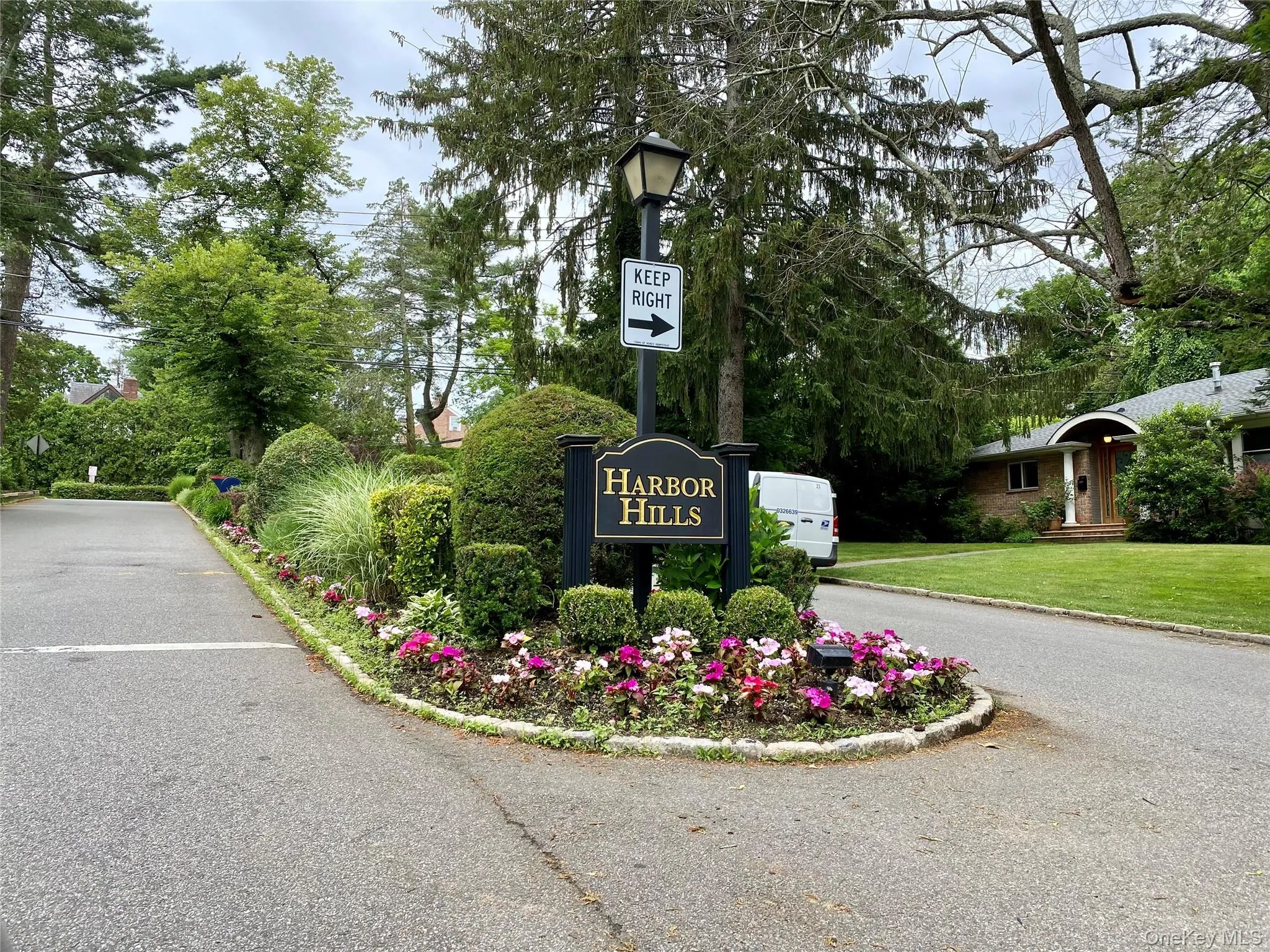 18 Pond Park Road, North Hempstead, NY, 4 Bedrooms Bedrooms, 9 Rooms Rooms,4 BathroomsBathrooms,Residential,For Rent,Pond Park,0,KEY1016825 18 Pond Park Road, North Hempstead, NY, 4 Bedrooms Bedrooms, 9 Rooms Rooms,4 BathroomsBathrooms,Residential,For Rent,Pond Park,0,KEY1016825
