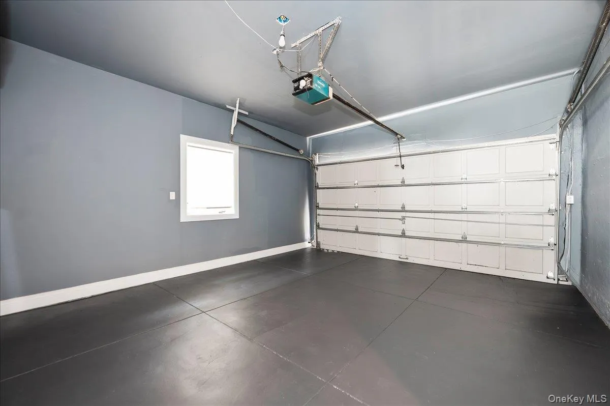18 Pond Park Road, North Hempstead, NY, 4 Bedrooms Bedrooms, 9 Rooms Rooms,4 BathroomsBathrooms,Residential,For Rent,Pond Park,0,KEY1016825 18 Pond Park Road, North Hempstead, NY, 4 Bedrooms Bedrooms, 9 Rooms Rooms,4 BathroomsBathrooms,Residential,For Rent,Pond Park,0,KEY1016825