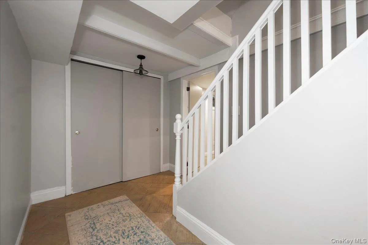 18 Pond Park Road, North Hempstead, NY, 4 Bedrooms Bedrooms, 9 Rooms Rooms,4 BathroomsBathrooms,Residential,For Rent,Pond Park,0,KEY1016825 18 Pond Park Road, North Hempstead, NY, 4 Bedrooms Bedrooms, 9 Rooms Rooms,4 BathroomsBathrooms,Residential,For Rent,Pond Park,0,KEY1016825