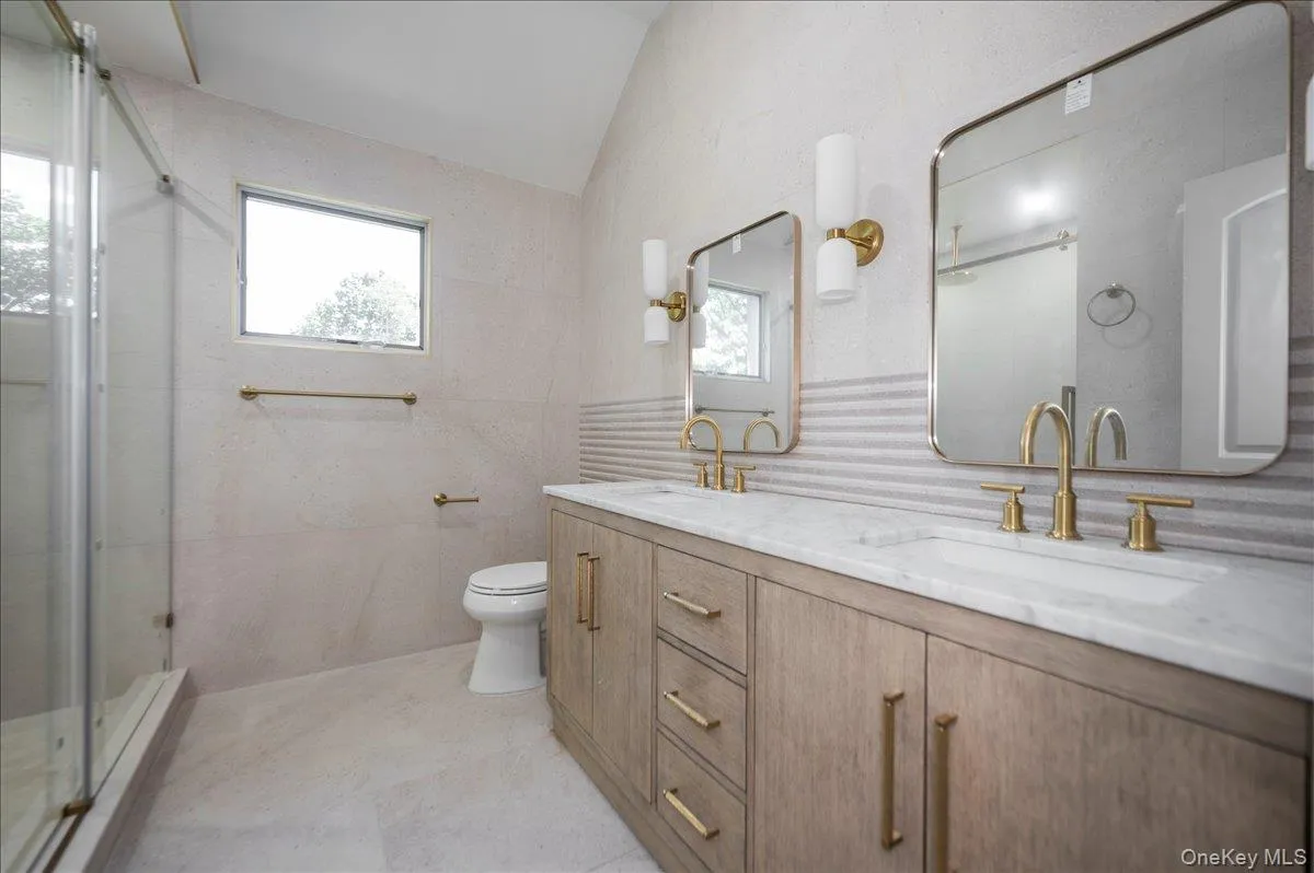 18 Pond Park Road, North Hempstead, NY, 4 Bedrooms Bedrooms, 9 Rooms Rooms,4 BathroomsBathrooms,Residential,For Rent,Pond Park,0,KEY1016825 18 Pond Park Road, North Hempstead, NY, 4 Bedrooms Bedrooms, 9 Rooms Rooms,4 BathroomsBathrooms,Residential,For Rent,Pond Park,0,KEY1016825