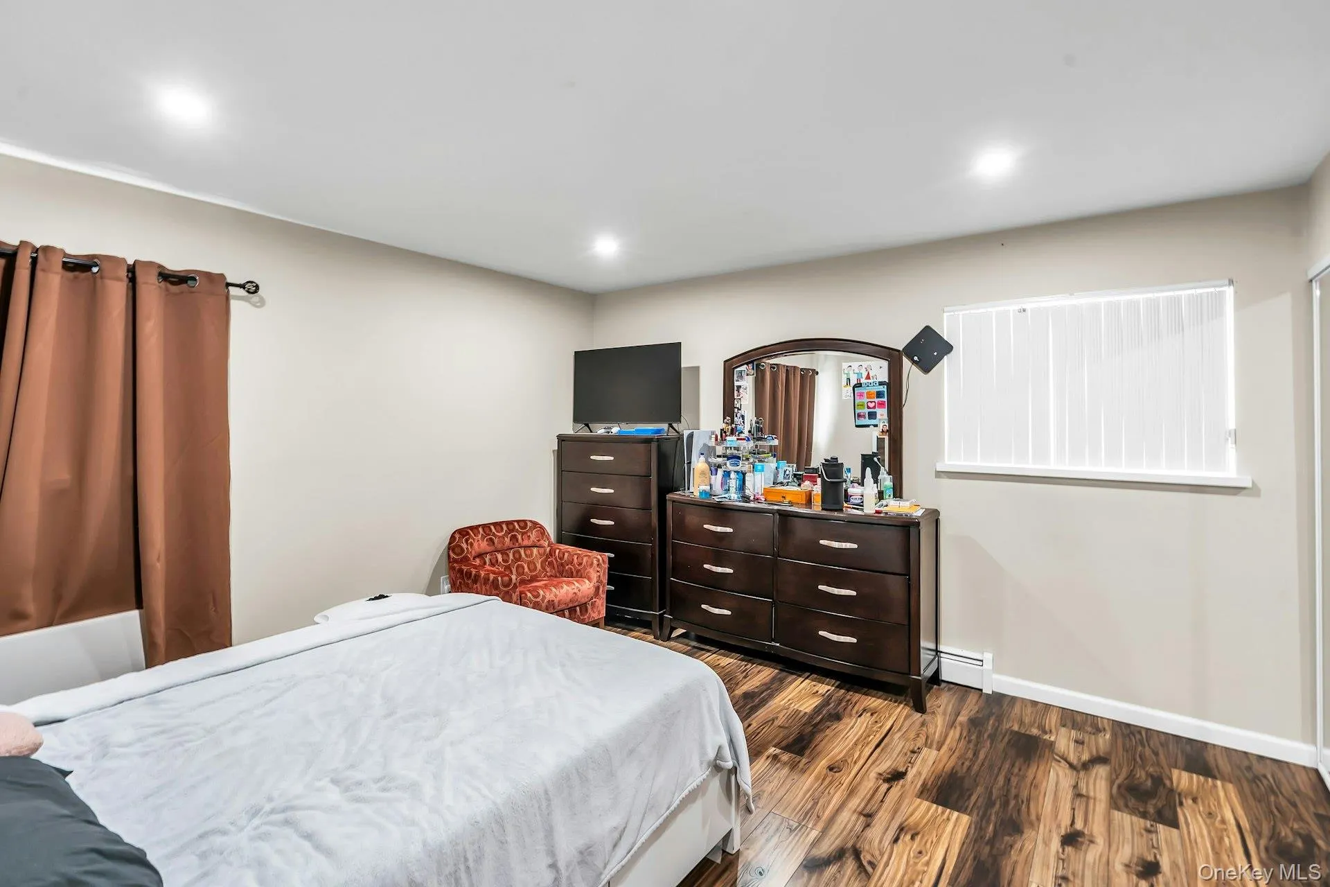 15 Duel Drive, Islip, NY, 5 Bedrooms Bedrooms, 11 Rooms Rooms,2 BathroomsBathrooms,Residential,For Rent,Duel,0,1016828 15 Duel Drive, Islip, NY, 5 Bedrooms Bedrooms, 11 Rooms Rooms,2 BathroomsBathrooms,Residential,For Rent,Duel,0,1016828