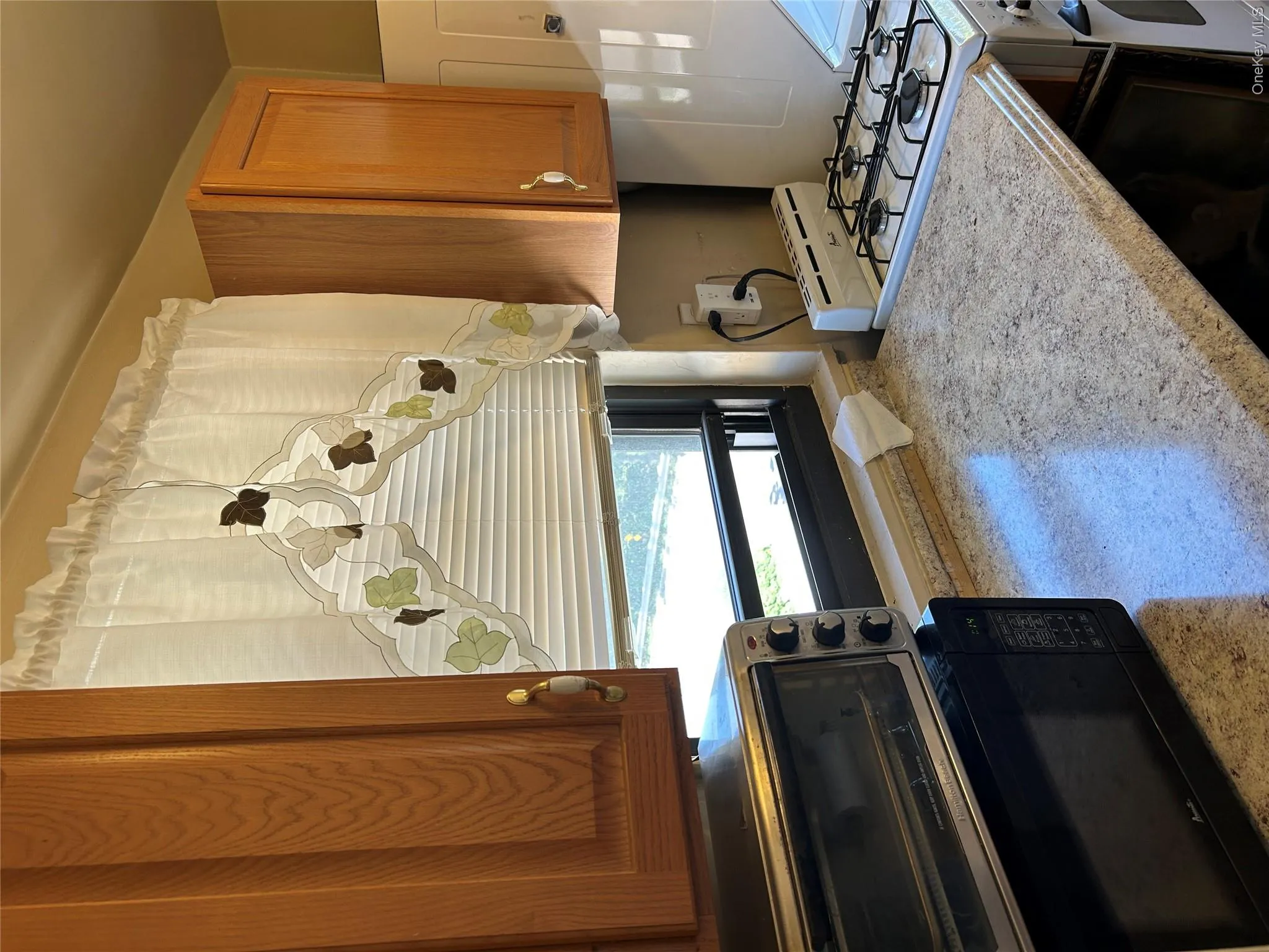 199-21 22 nd Avenue, New York, NY, 4 Bedrooms Bedrooms, 4 Rooms Rooms,1 BathroomBathrooms,Residential,For Rent,22 nd,0,1016832 199-21 22 nd Avenue, New York, NY, 4 Bedrooms Bedrooms, 4 Rooms Rooms,1 BathroomBathrooms,Residential,For Rent,22 nd,0,1016832