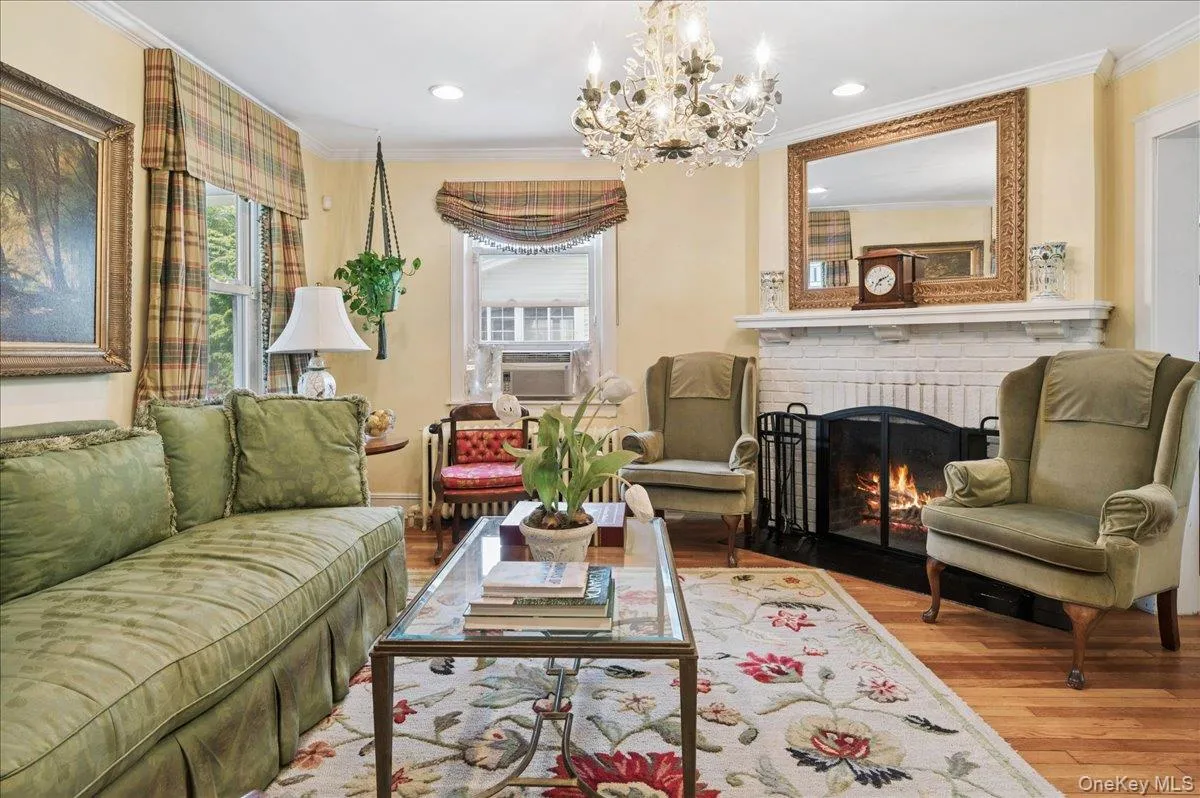 Living room, ms with fire burning in fireplace Living room, ms with fire burning in fireplace
