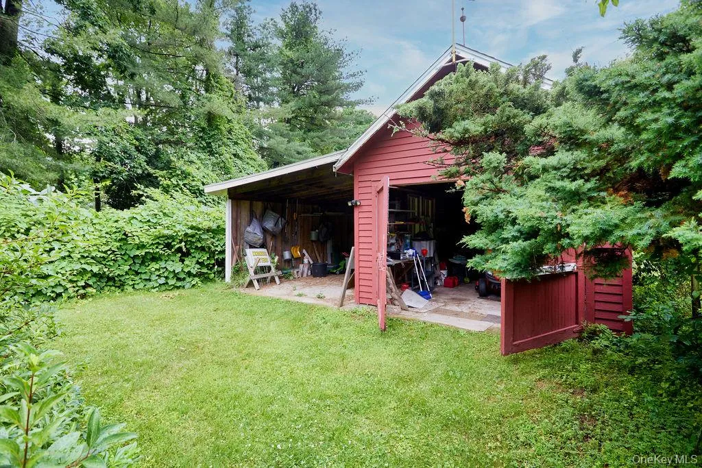 21 Elmwood Road, Lewisboro, NY, 3 Bedrooms Bedrooms, 6 Rooms Rooms,1 BathroomBathrooms,Residential,For Rent,Elmwood,0,KEY1016834 21 Elmwood Road, Lewisboro, NY, 3 Bedrooms Bedrooms, 6 Rooms Rooms,1 BathroomBathrooms,Residential,For Rent,Elmwood,0,KEY1016834