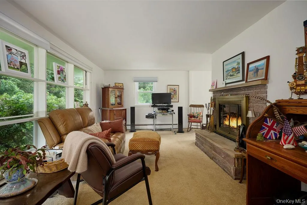21 Elmwood Road, Lewisboro, NY, 3 Bedrooms Bedrooms, 6 Rooms Rooms,1 BathroomBathrooms,Residential,For Rent,Elmwood,0,KEY1016834 21 Elmwood Road, Lewisboro, NY, 3 Bedrooms Bedrooms, 6 Rooms Rooms,1 BathroomBathrooms,Residential,For Rent,Elmwood,0,KEY1016834
