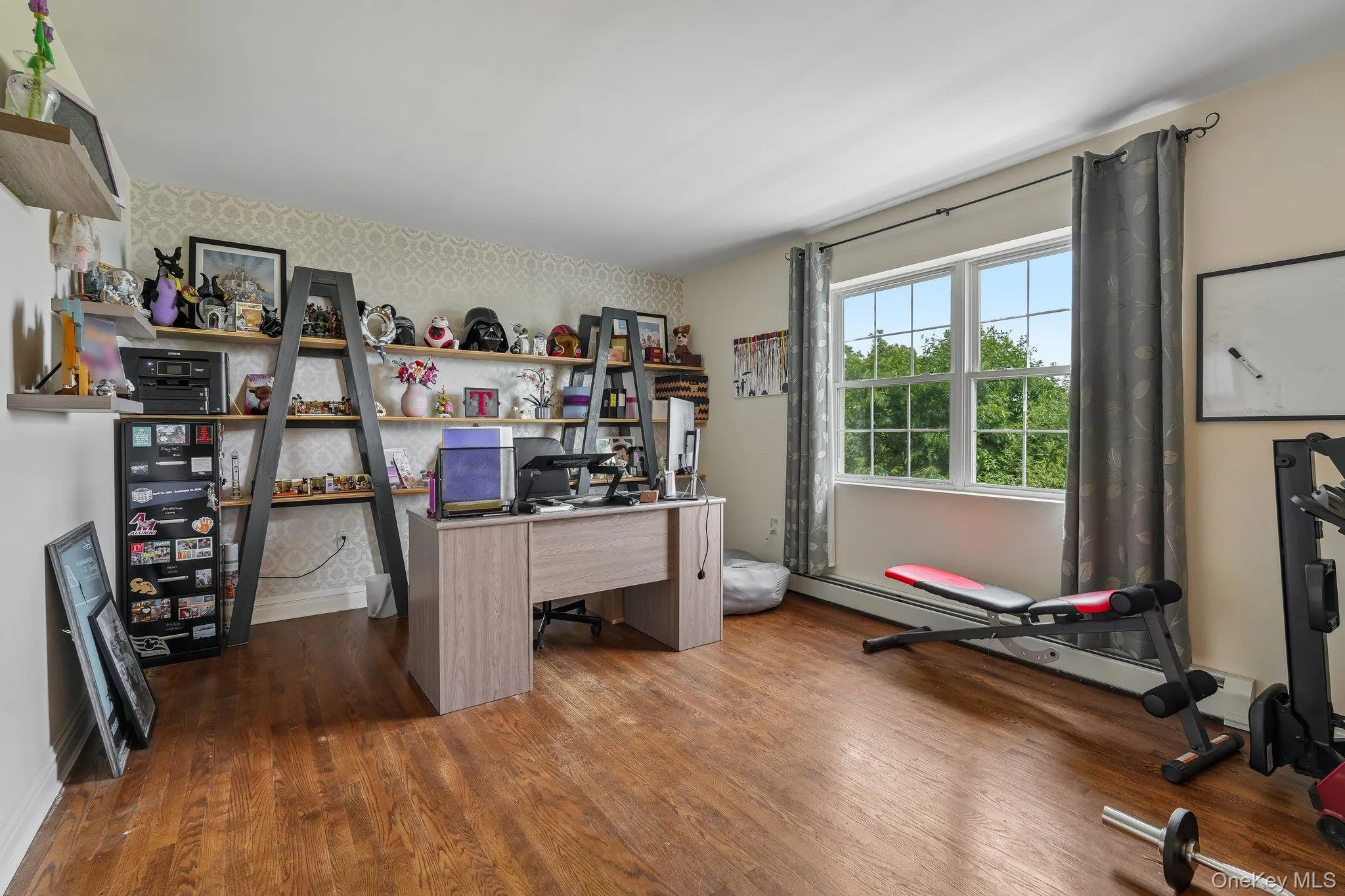 Currently used as an office Currently used as an office