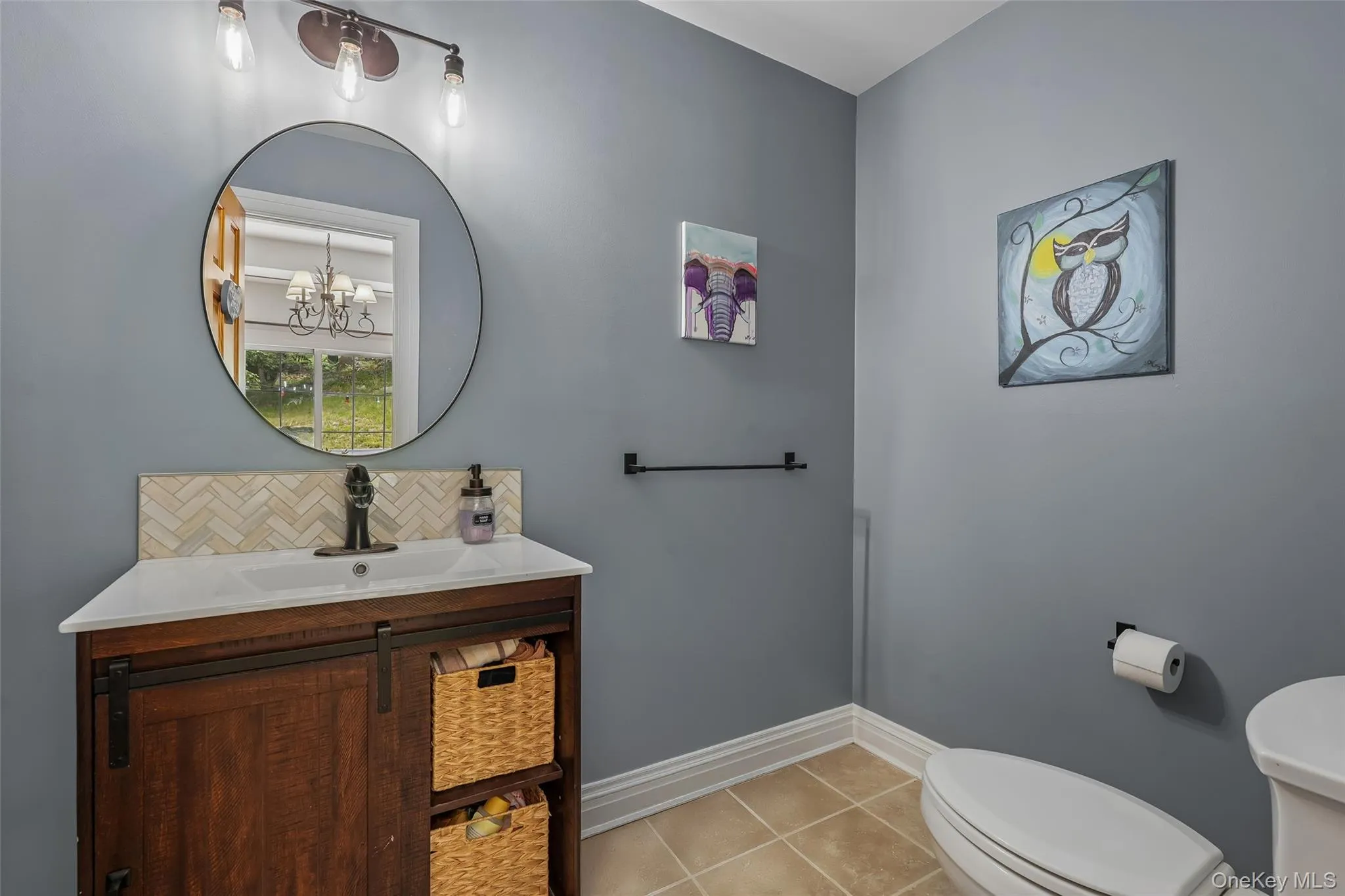 Half bath 1st level Half bath 1st level