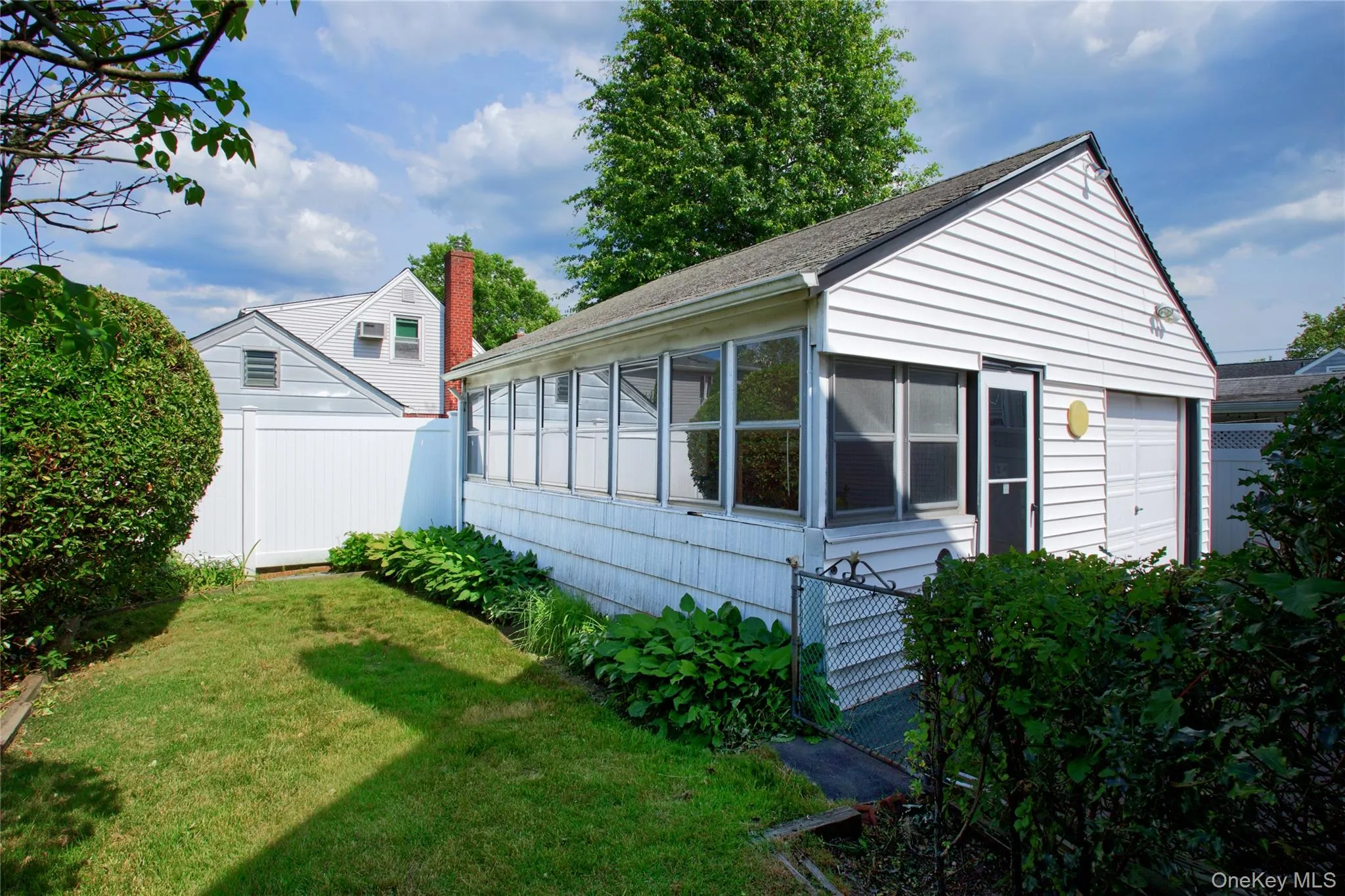 172 Wellington Road, Hempstead, NY, 4 Bedrooms Bedrooms, 6 Rooms Rooms,1 BathroomBathrooms,Residential,For Rent,Wellington,0,KEY1016840 172 Wellington Road, Hempstead, NY, 4 Bedrooms Bedrooms, 6 Rooms Rooms,1 BathroomBathrooms,Residential,For Rent,Wellington,0,KEY1016840