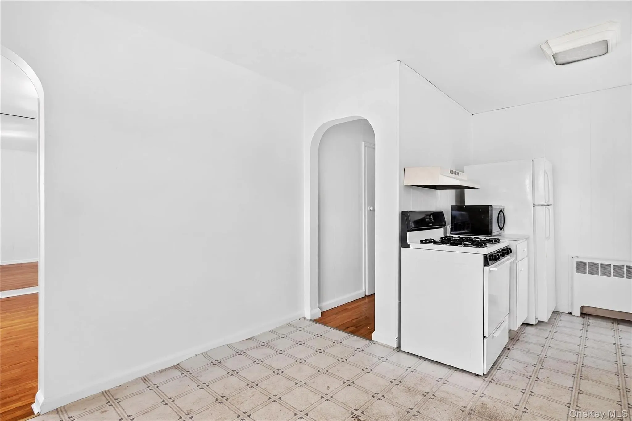 172 Wellington Road, Hempstead, NY, 4 Bedrooms Bedrooms, 6 Rooms Rooms,1 BathroomBathrooms,Residential,For Rent,Wellington,0,KEY1016840 172 Wellington Road, Hempstead, NY, 4 Bedrooms Bedrooms, 6 Rooms Rooms,1 BathroomBathrooms,Residential,For Rent,Wellington,0,KEY1016840