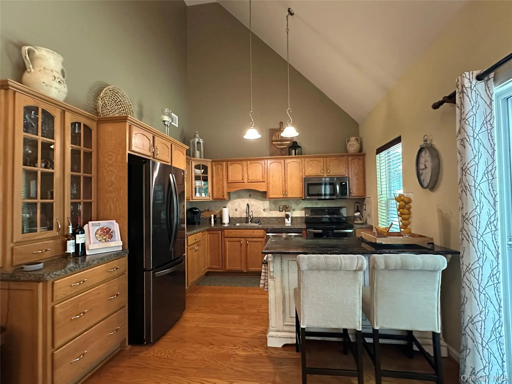 33 Daremy Circle, Brookhaven, NY, 2 Bedrooms Bedrooms, 5 Rooms Rooms,1 BathroomBathrooms,Residential,For Rent,Daremy,0,1016841 33 Daremy Circle, Brookhaven, NY, 2 Bedrooms Bedrooms, 5 Rooms Rooms,1 BathroomBathrooms,Residential,For Rent,Daremy,0,1016841