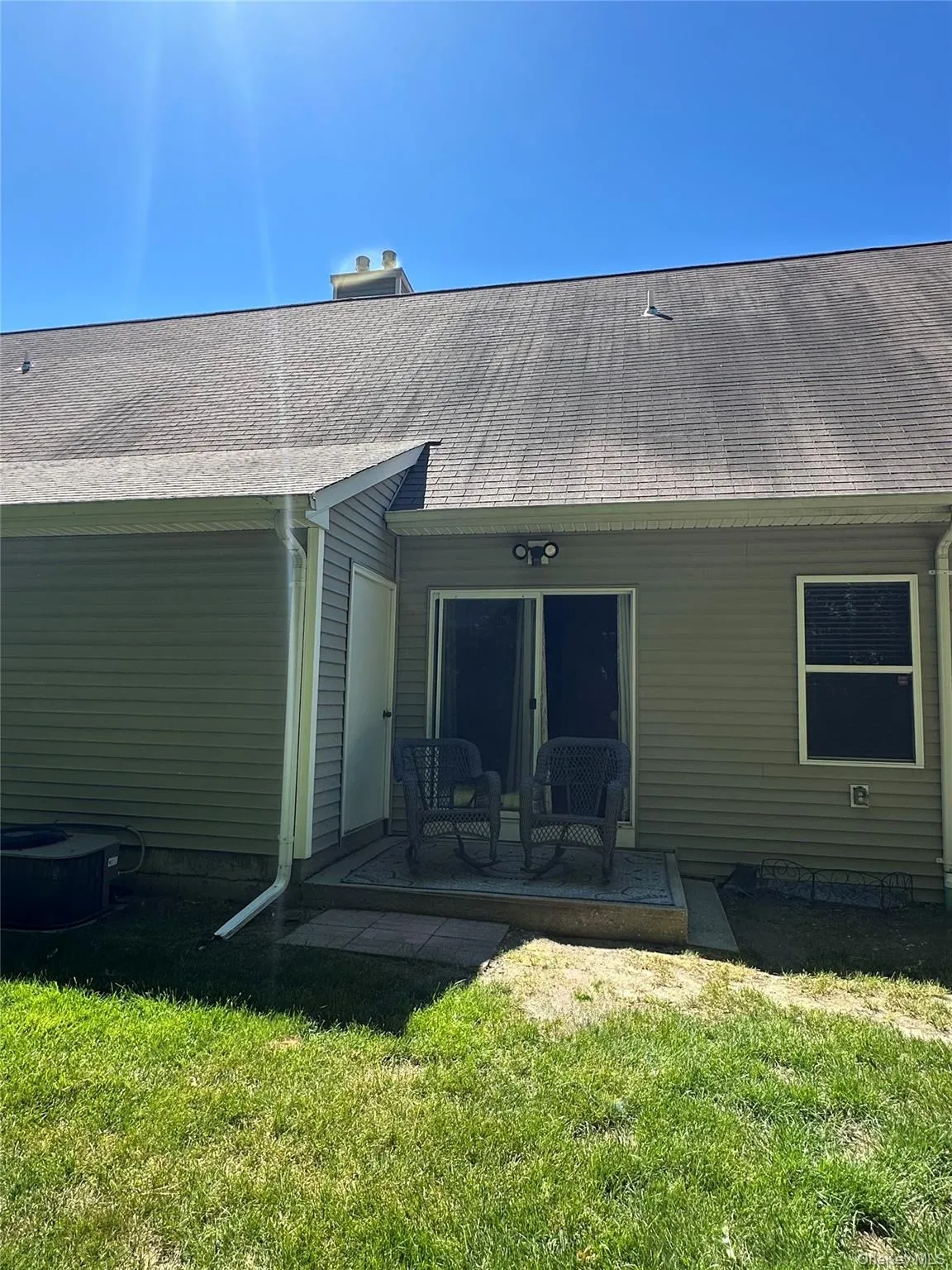 33 Daremy Circle, Brookhaven, NY, 2 Bedrooms Bedrooms, 5 Rooms Rooms,1 BathroomBathrooms,Residential,For Rent,Daremy,0,1016841 33 Daremy Circle, Brookhaven, NY, 2 Bedrooms Bedrooms, 5 Rooms Rooms,1 BathroomBathrooms,Residential,For Rent,Daremy,0,1016841