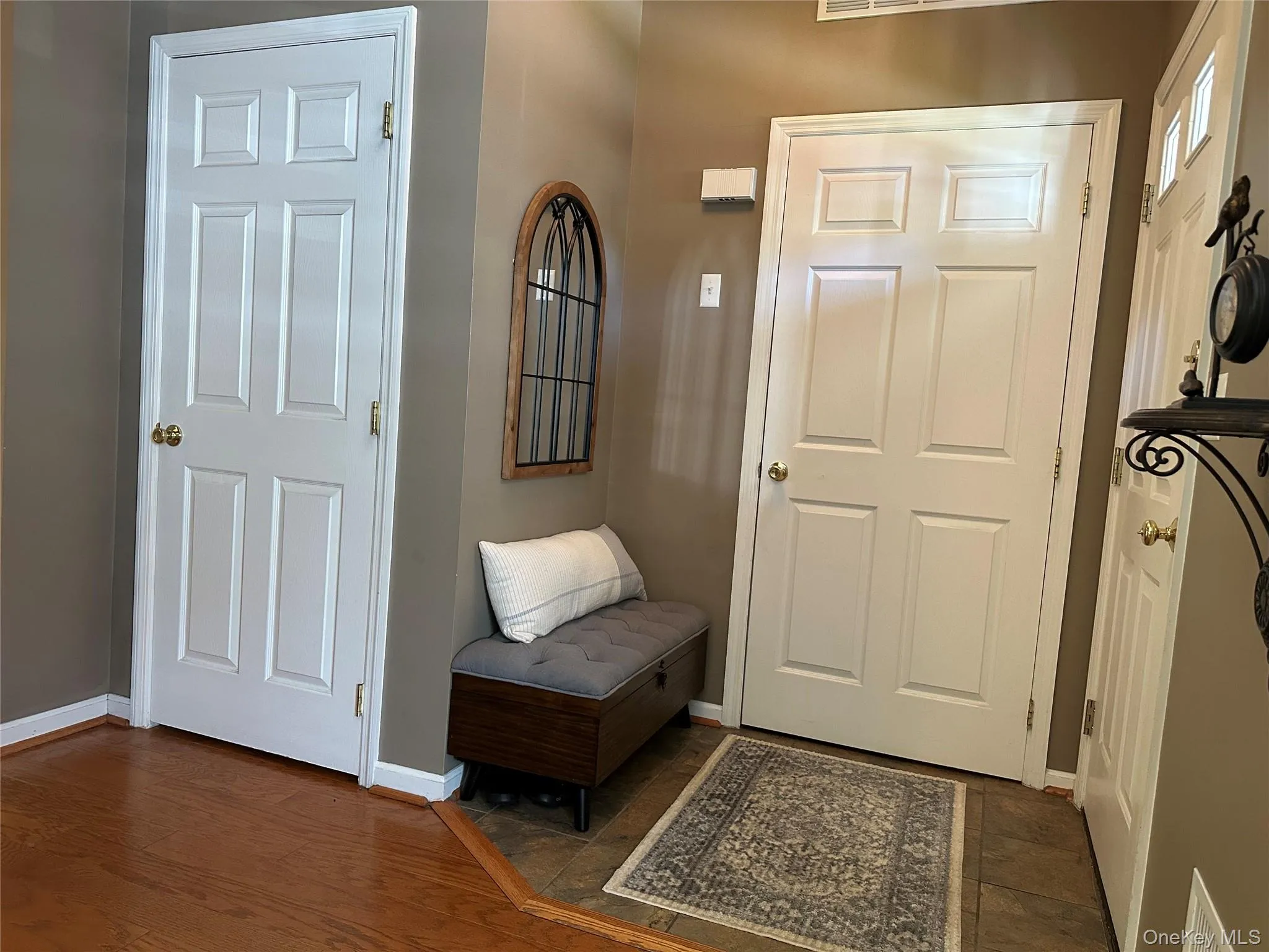 33 Daremy Circle, Brookhaven, NY, 2 Bedrooms Bedrooms, 5 Rooms Rooms,1 BathroomBathrooms,Residential,For Rent,Daremy,0,1016841 33 Daremy Circle, Brookhaven, NY, 2 Bedrooms Bedrooms, 5 Rooms Rooms,1 BathroomBathrooms,Residential,For Rent,Daremy,0,1016841