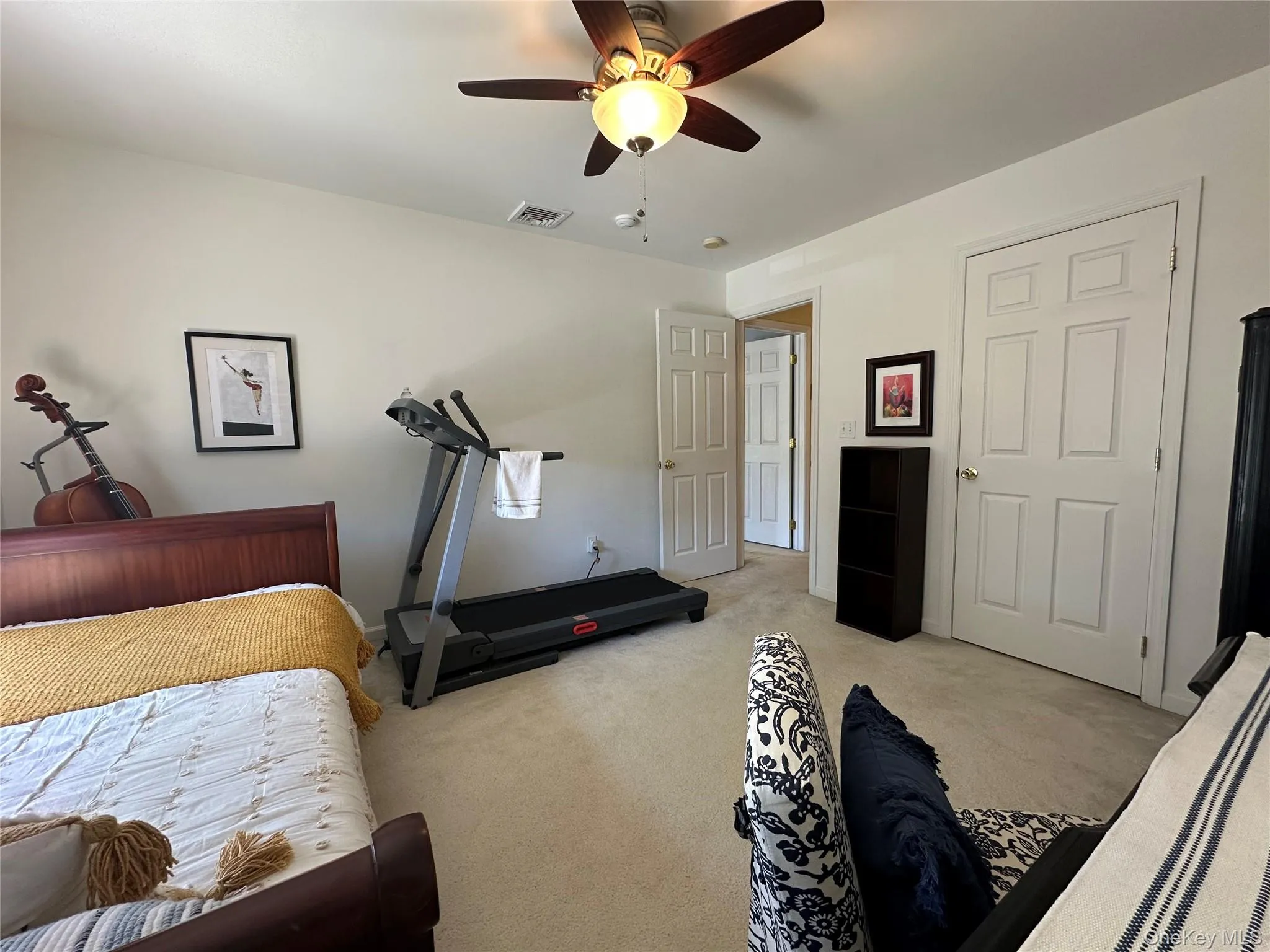 33 Daremy Circle, Brookhaven, NY, 2 Bedrooms Bedrooms, 5 Rooms Rooms,1 BathroomBathrooms,Residential,For Rent,Daremy,0,1016841 33 Daremy Circle, Brookhaven, NY, 2 Bedrooms Bedrooms, 5 Rooms Rooms,1 BathroomBathrooms,Residential,For Rent,Daremy,0,1016841