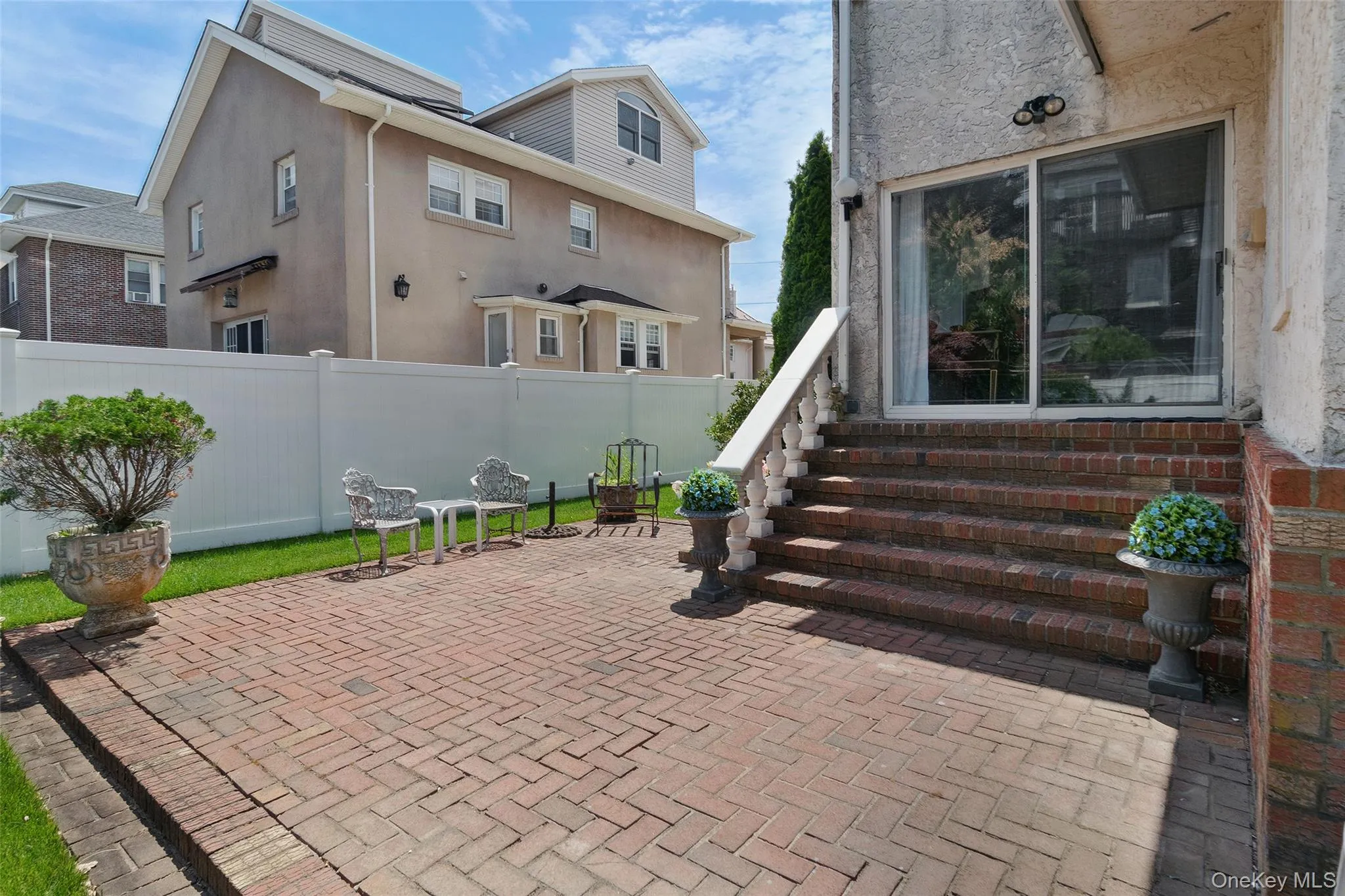 176 Beach 143rd Street, New York, NY, 3 Bedrooms Bedrooms, 10 Rooms Rooms,3 BathroomsBathrooms,Residential,For Rent,Beach 143rd,0,1016844 176 Beach 143rd Street, New York, NY, 3 Bedrooms Bedrooms, 10 Rooms Rooms,3 BathroomsBathrooms,Residential,For Rent,Beach 143rd,0,1016844
