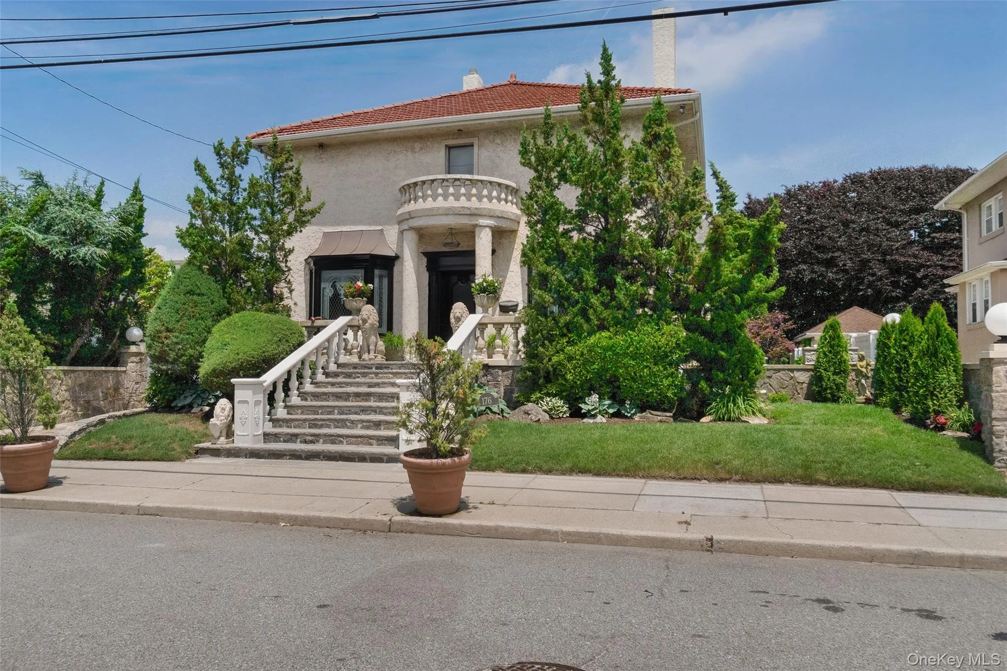 176 Beach 143rd Street, New York, NY, 3 Bedrooms Bedrooms, 10 Rooms Rooms,3 BathroomsBathrooms,Residential,For Rent,Beach 143rd,0,1016844 176 Beach 143rd Street, New York, NY, 3 Bedrooms Bedrooms, 10 Rooms Rooms,3 BathroomsBathrooms,Residential,For Rent,Beach 143rd,0,1016844
