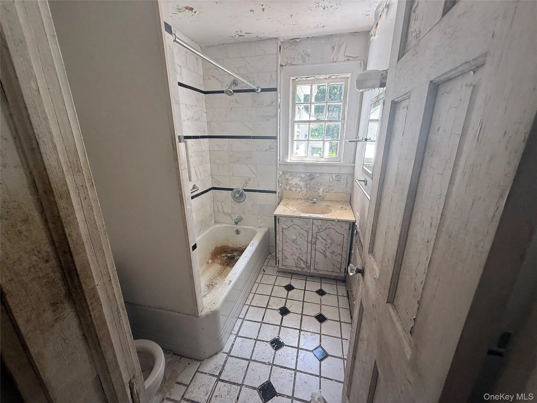 46 Greenwich Road, Bedford, NY, 3 Bedrooms Bedrooms, 6 Rooms Rooms,1 BathroomBathrooms,Residential,For Rent,Greenwich,0,1016847 46 Greenwich Road, Bedford, NY, 3 Bedrooms Bedrooms, 6 Rooms Rooms,1 BathroomBathrooms,Residential,For Rent,Greenwich,0,1016847