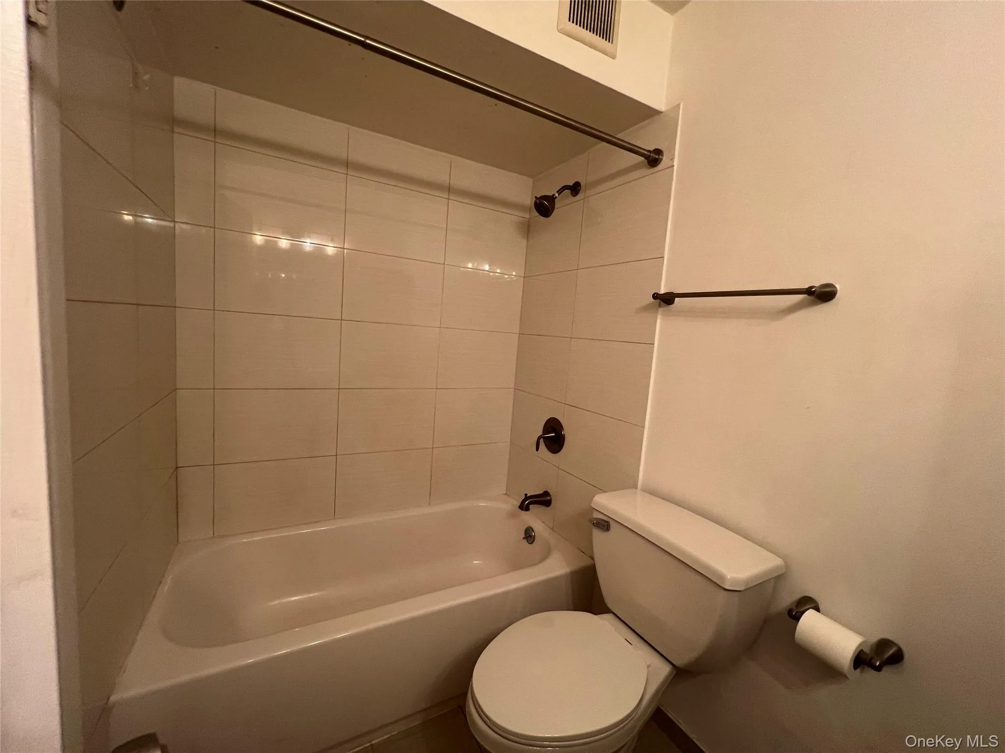 209-14 23rd Avenue, New York, NY, 3 Bedrooms Bedrooms, 7 Rooms Rooms,2 BathroomsBathrooms,Residential Lease,For Rent,23rd,0,1016848 209-14 23rd Avenue, New York, NY, 3 Bedrooms Bedrooms, 7 Rooms Rooms,2 BathroomsBathrooms,Residential Lease,For Rent,23rd,0,1016848