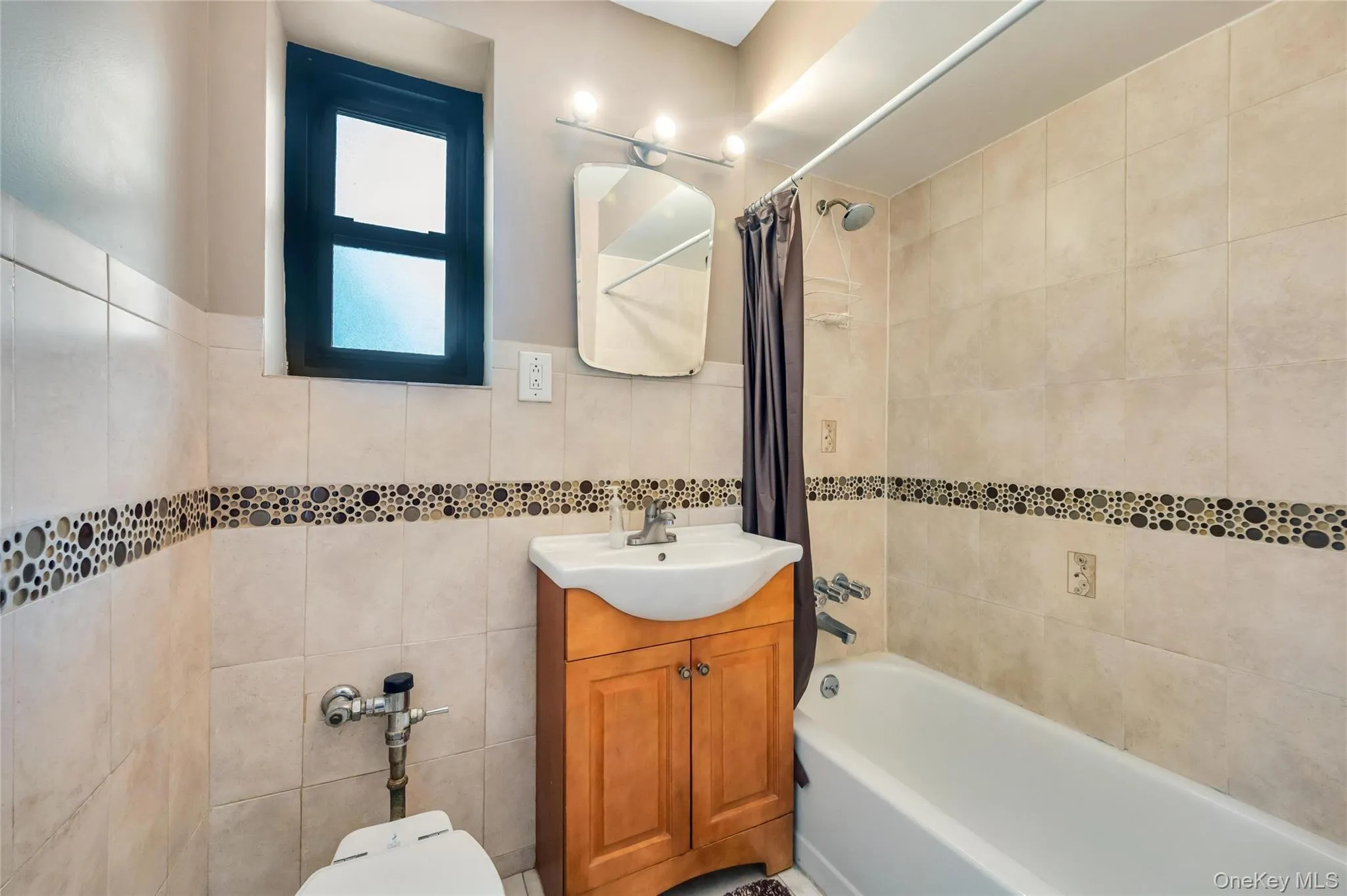 212-12 73rd, New York, NY, 1 Bedroom Bedrooms, 3 Rooms Rooms,1 BathroomBathrooms,Residential,For Rent,73rd,0,1016850 212-12 73rd, New York, NY, 1 Bedroom Bedrooms, 3 Rooms Rooms,1 BathroomBathrooms,Residential,For Rent,73rd,0,1016850