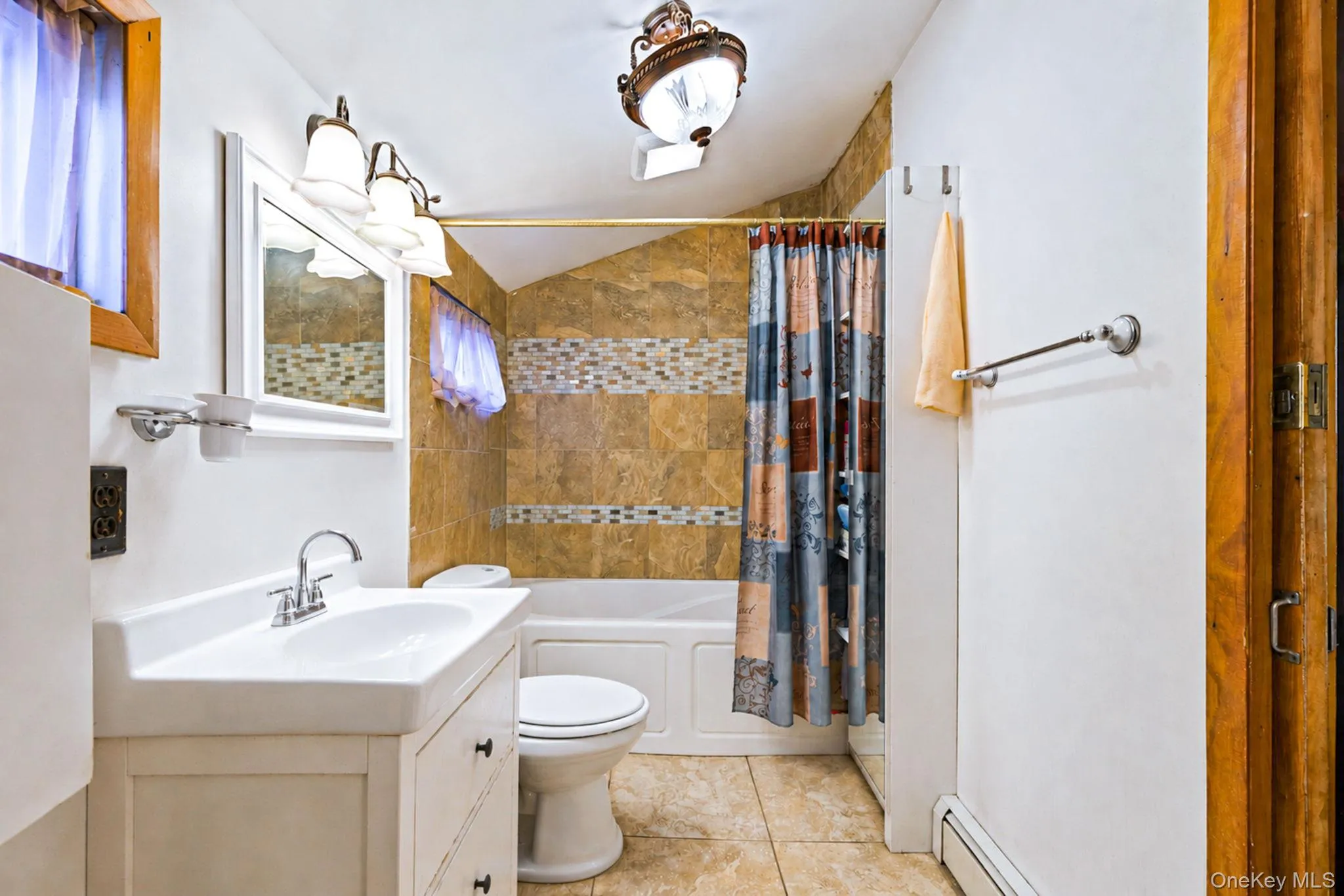 14 Urn Court, Islip, NY, 4 Bedrooms Bedrooms, 7 Rooms Rooms,2 BathroomsBathrooms,Residential,For Rent,Urn,0,KEY1016852 14 Urn Court, Islip, NY, 4 Bedrooms Bedrooms, 7 Rooms Rooms,2 BathroomsBathrooms,Residential,For Rent,Urn,0,KEY1016852