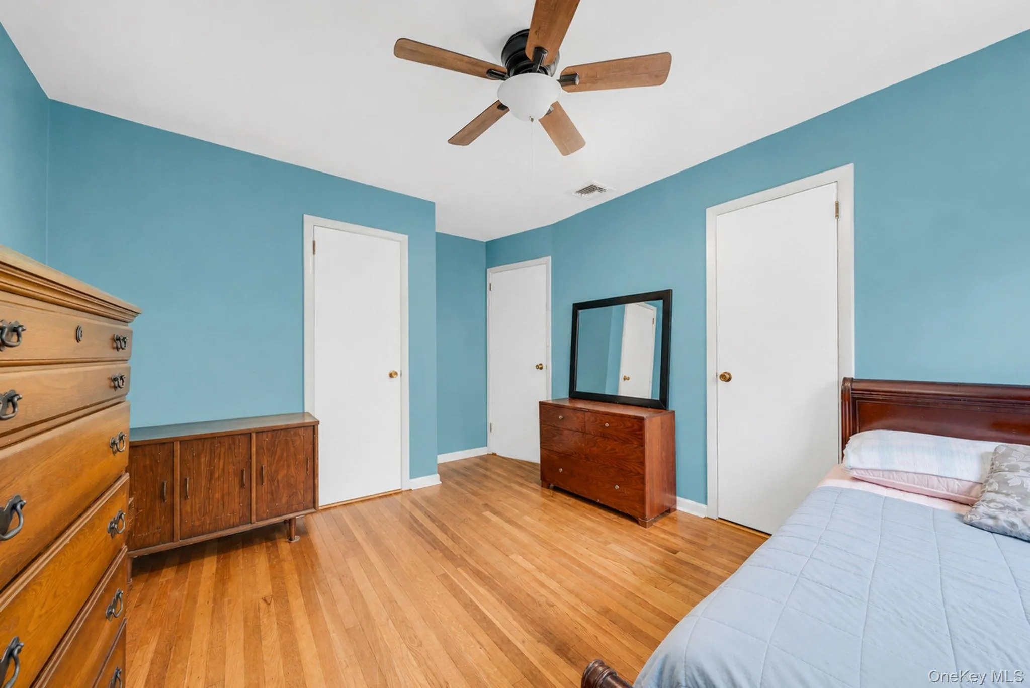 14 Urn Court, Islip, NY, 4 Bedrooms Bedrooms, 7 Rooms Rooms,2 BathroomsBathrooms,Residential,For Rent,Urn,0,KEY1016852 14 Urn Court, Islip, NY, 4 Bedrooms Bedrooms, 7 Rooms Rooms,2 BathroomsBathrooms,Residential,For Rent,Urn,0,KEY1016852