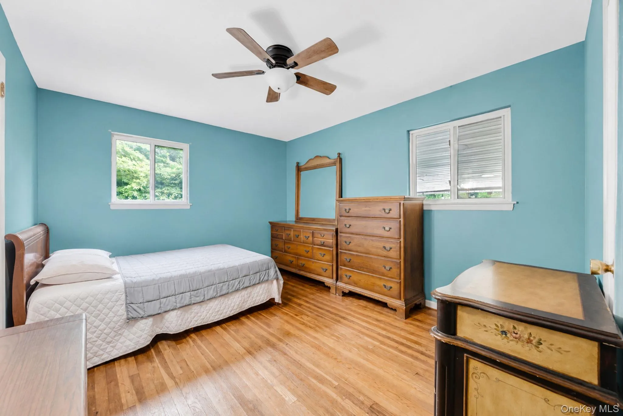 14 Urn Court, Islip, NY, 4 Bedrooms Bedrooms, 7 Rooms Rooms,2 BathroomsBathrooms,Residential,For Rent,Urn,0,KEY1016852 14 Urn Court, Islip, NY, 4 Bedrooms Bedrooms, 7 Rooms Rooms,2 BathroomsBathrooms,Residential,For Rent,Urn,0,KEY1016852