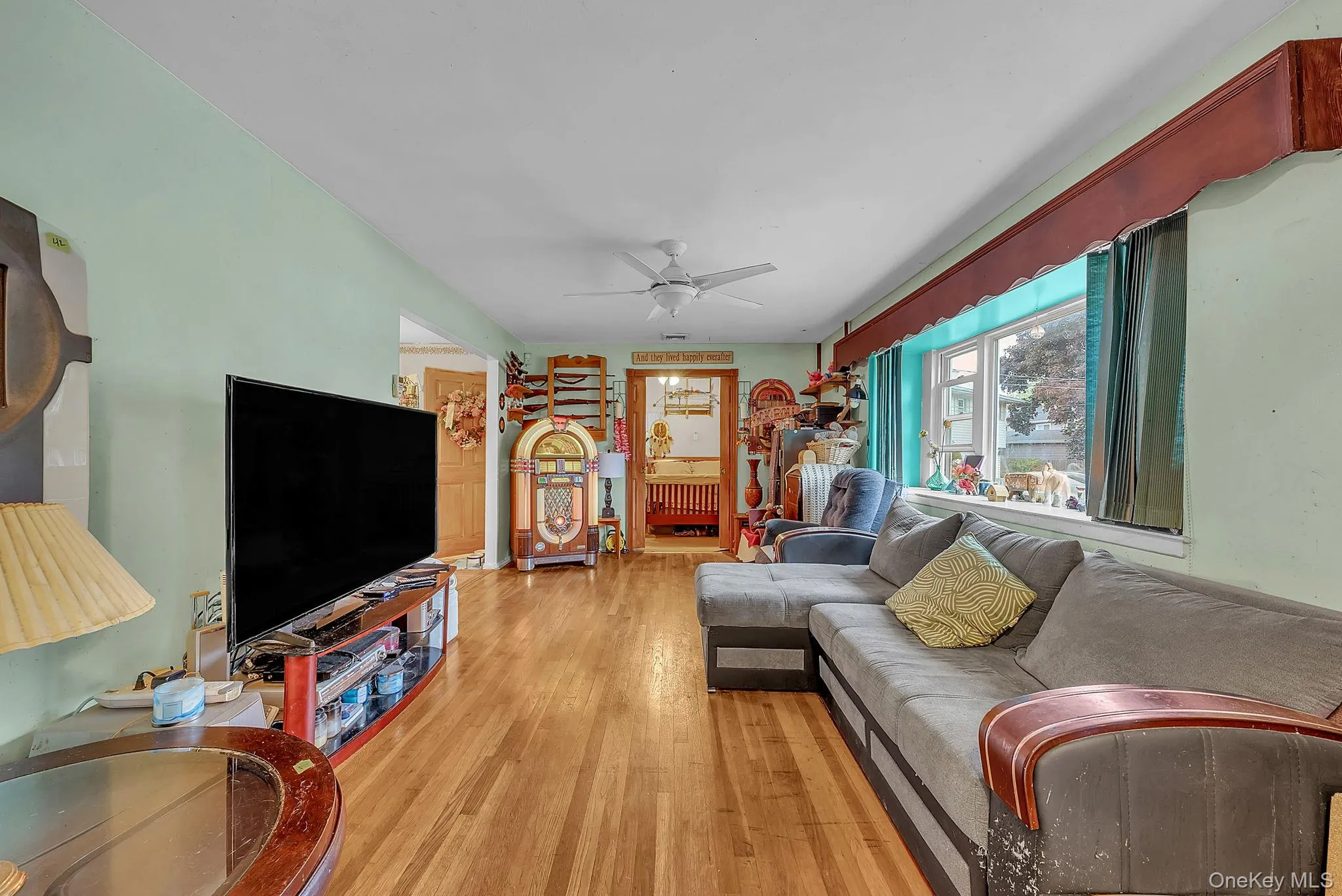 14 Urn Court, Islip, NY, 4 Bedrooms Bedrooms, 7 Rooms Rooms,2 BathroomsBathrooms,Residential,For Rent,Urn,0,KEY1016852 14 Urn Court, Islip, NY, 4 Bedrooms Bedrooms, 7 Rooms Rooms,2 BathroomsBathrooms,Residential,For Rent,Urn,0,KEY1016852